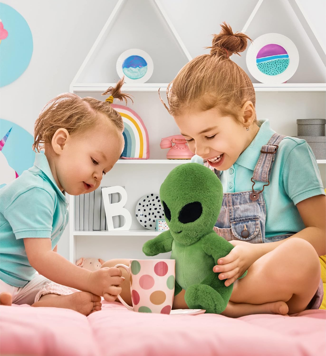 DolliBu Peluche alienígena de peluche, alienígena verde suave, abrazable, adorable juguete de peluche de criatura espacial, lindos regalos extraños,