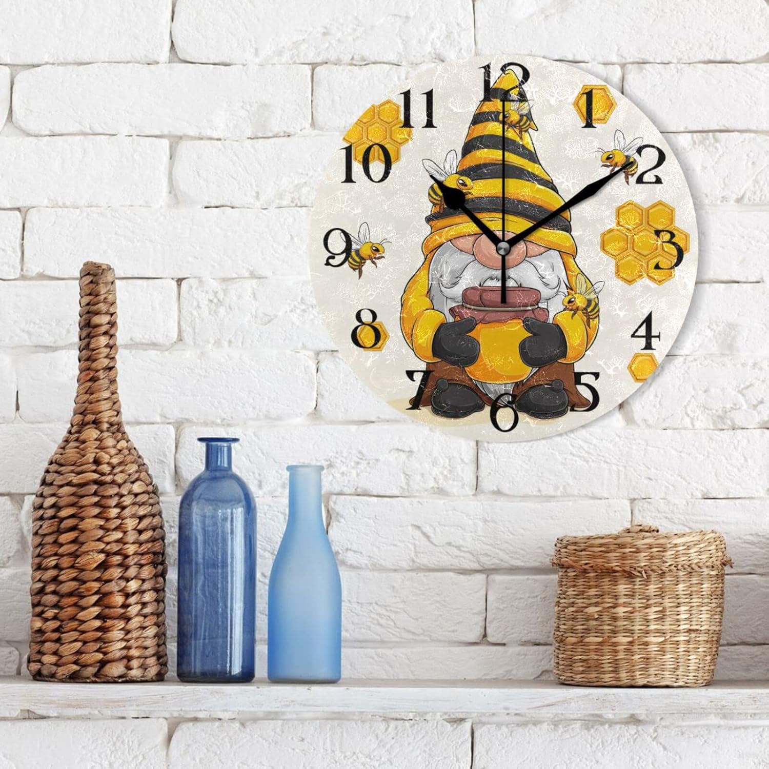 Reloj de pared con forma de panal de abeja de gnomo, silencioso, sin tictac, reloj de baño redondo de 9.5 pulgadas, funciona con pilas, reloj de