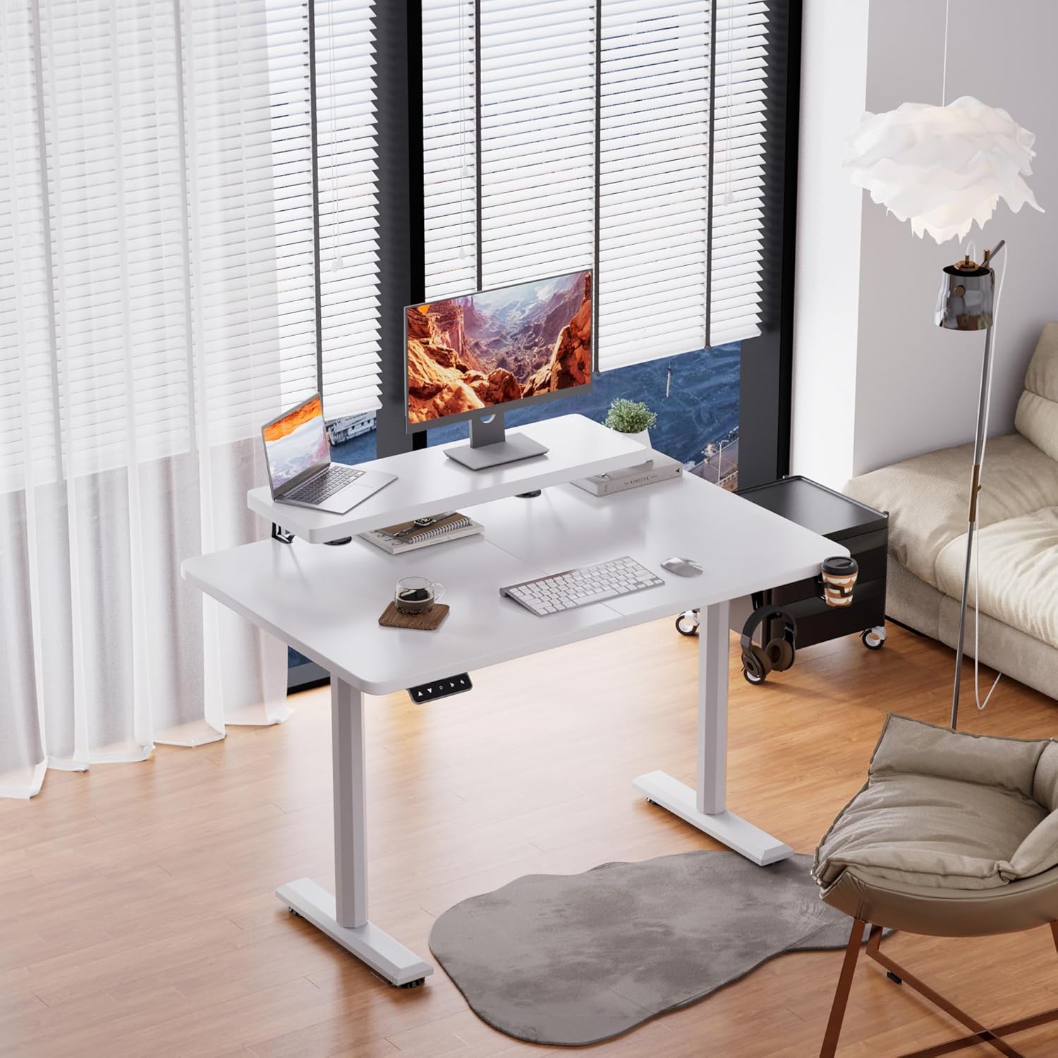 Shahoo Escritorio eléctrico de pie con estante para monitor, mesa de esquina ajustable de altura de 47 x 24 pulgadas, estación de trabajo para