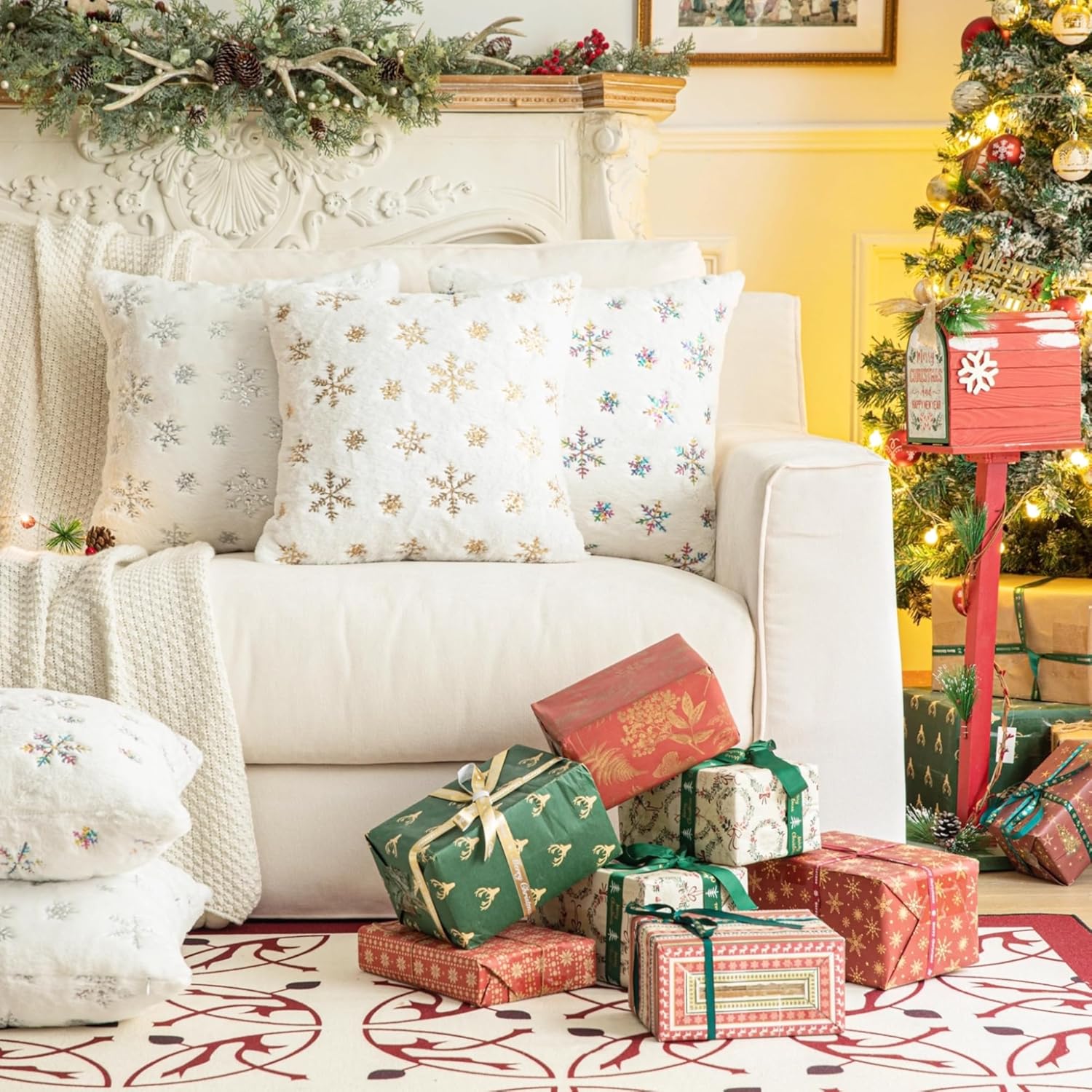 AQOTHES Fundas de almohada decorativas peludas de piel sintética, felpa con lentejuelas de copo de nieve, almohadas con purpurina para decoración de