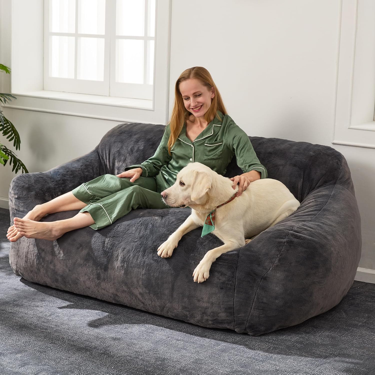 Homguava Puf de gran tamaño para adultos, sofá de puf gigante, sofá de suelo con funda de piel sintética suave y reposabrazos anchos, sofá grande