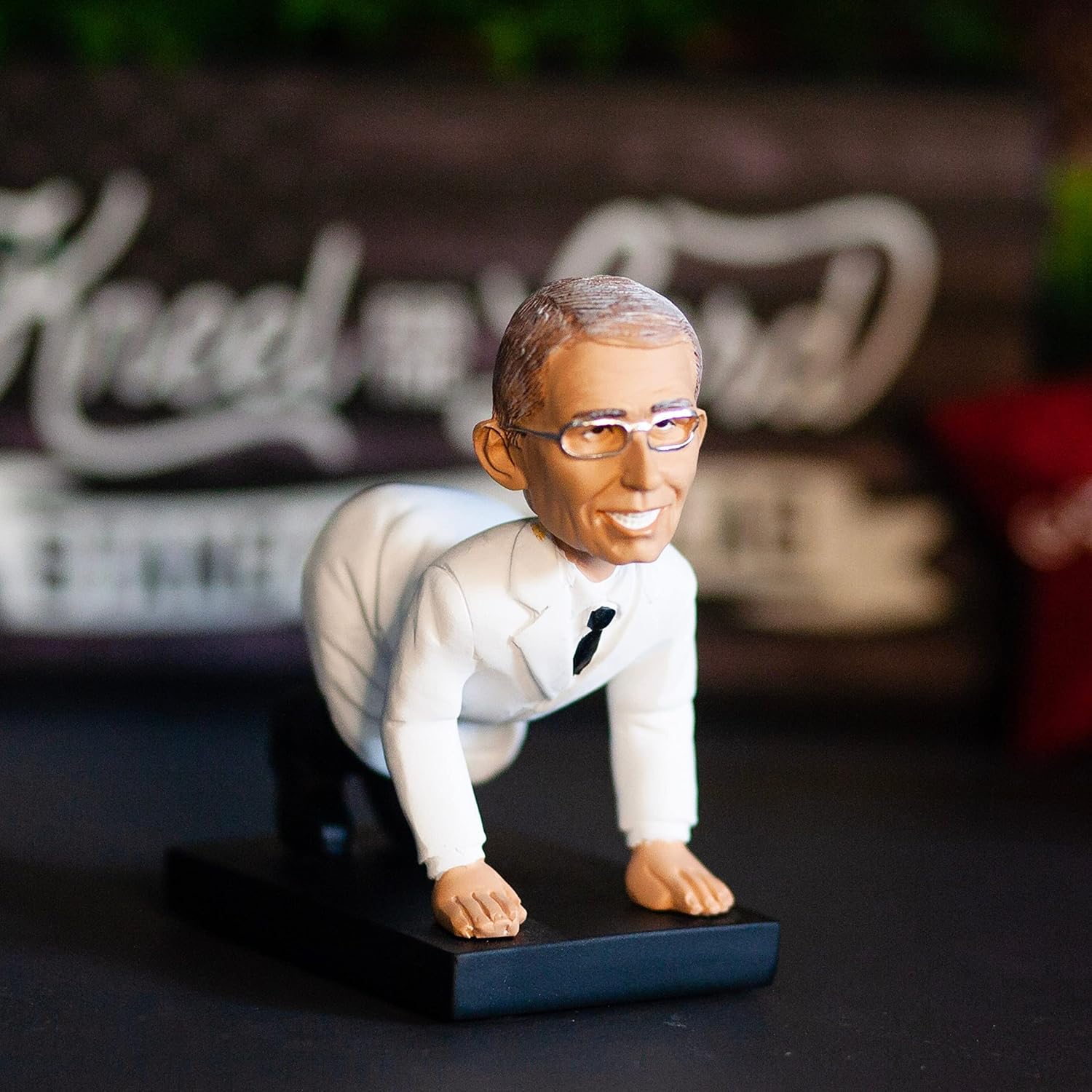 Pesky Patriot Dr. Anthony Fauci Bobblehead Portalápices Regalo de mordaza  Divertido anti Lord Fauci Idea de regalo novedosa para estadounidenses