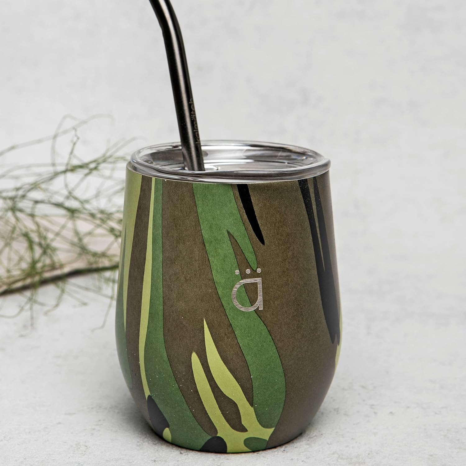 Kalmateh Yerba Mate Gourd – Acero inoxidable de doble pared con tapa sin BPA, filtro de bombilla y limpiador de bombilla, verde camuflaje, 8 onzas