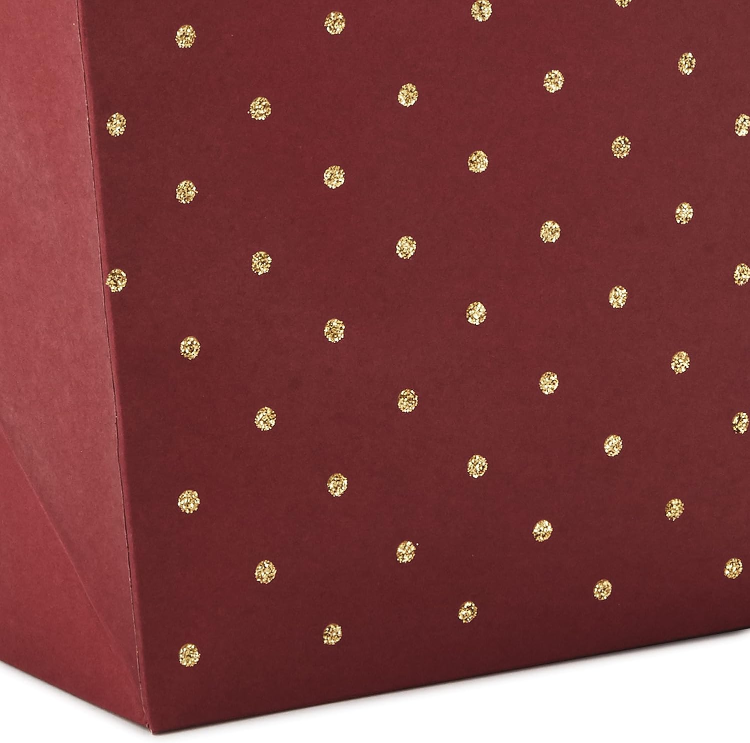 Hallmark Bolsa de regalo mediana de 9 pulgadas con papel de seda (trapezoide rojo con purpurina dorada y cinta) para el día de San Valentín,