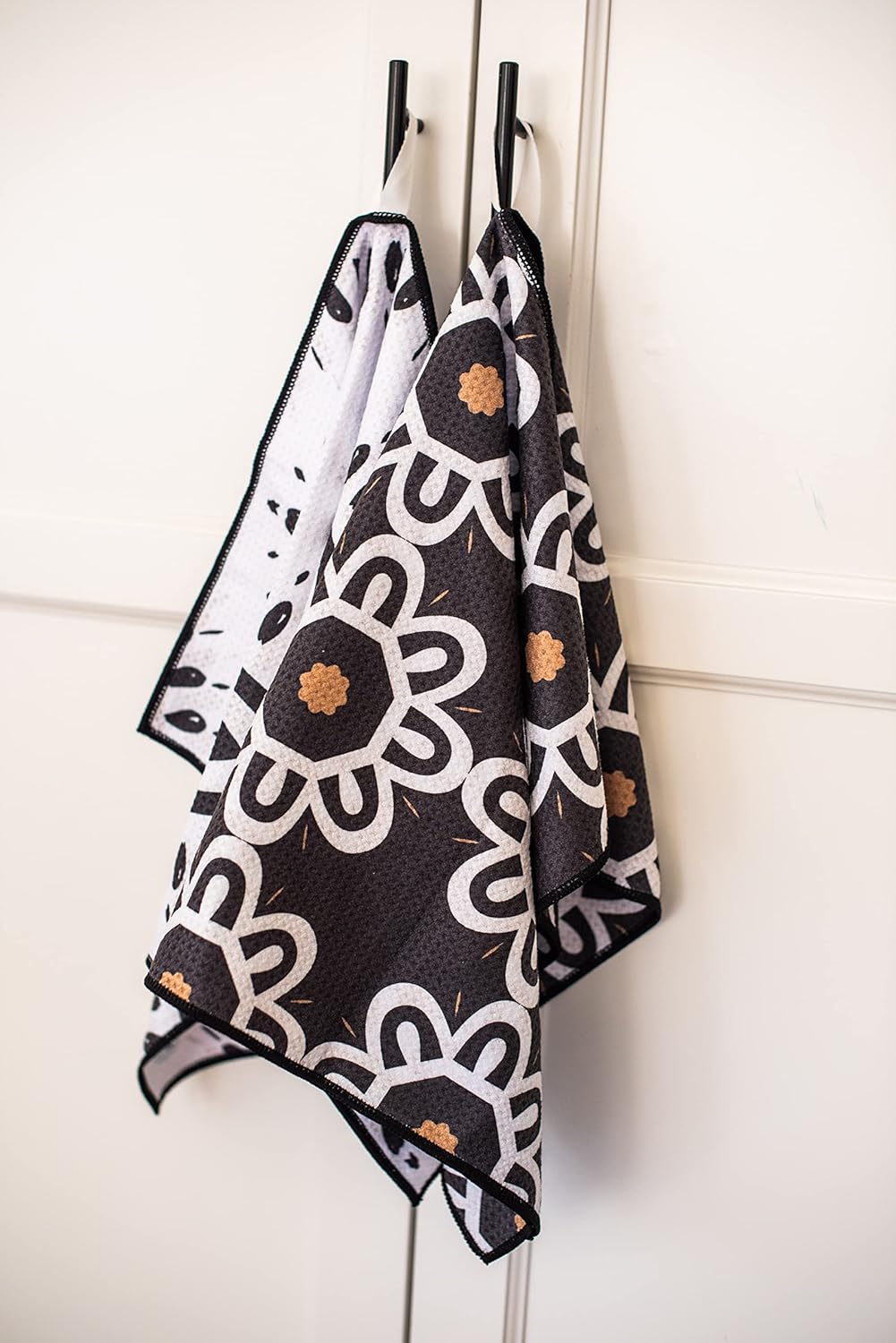 Paquete de 2 toallas de cocina  Paños de cocina  Paños de cocina  Paños de cocina  Impresiones de diseñador  Altamente absorbentes  Gancho para