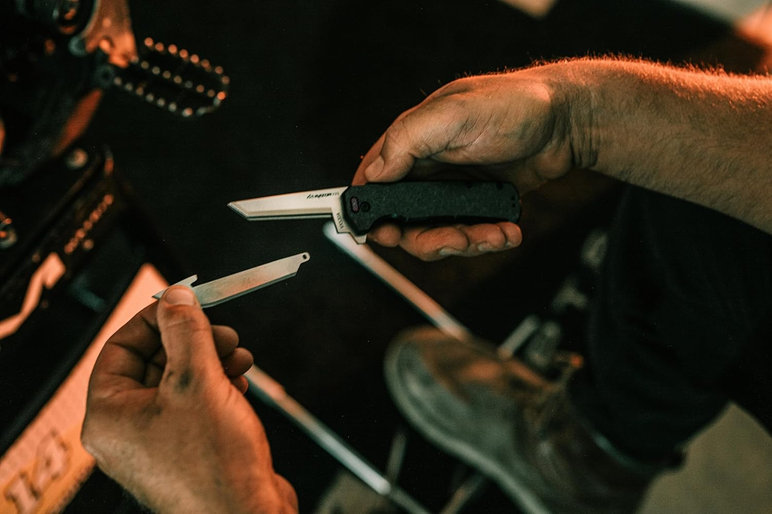 OUTDOOR EDGE RAZOR VX5 – Cuchillo de bolsillo plegable EDC de hoja reemplazable  Hoja de 3 pulgadas, rodamientos de bolas de cerámica, mango de