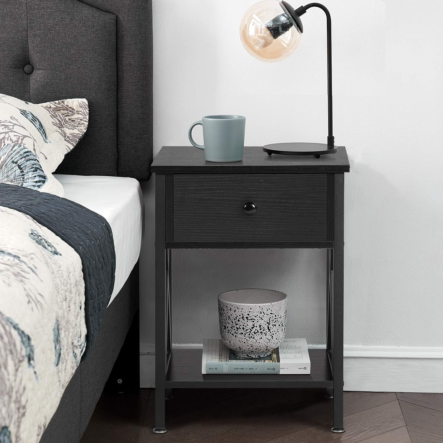 VECELO Mesa lateral con repisas Diseño en X Buró Mesa de noche Mueble versátil para sala de estar o dormitorio
