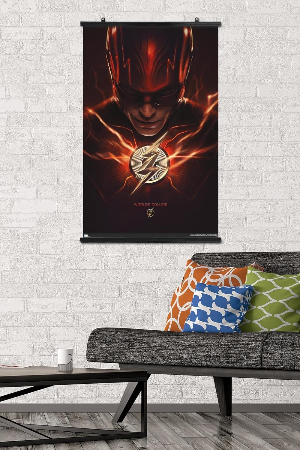 Trends International DC Comics Movie The Flash – Póster de pared de una hoja, 22.37 x 34.00 pulgadas, paquete de póster y clip