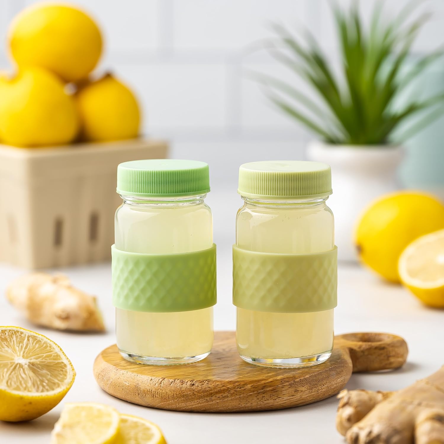 Recipientes para chupitos de jugo, vidrio, transparentes, 2 onzas, tapas de colores y bandas de agarre de silicona, almacenamiento de bebidas,