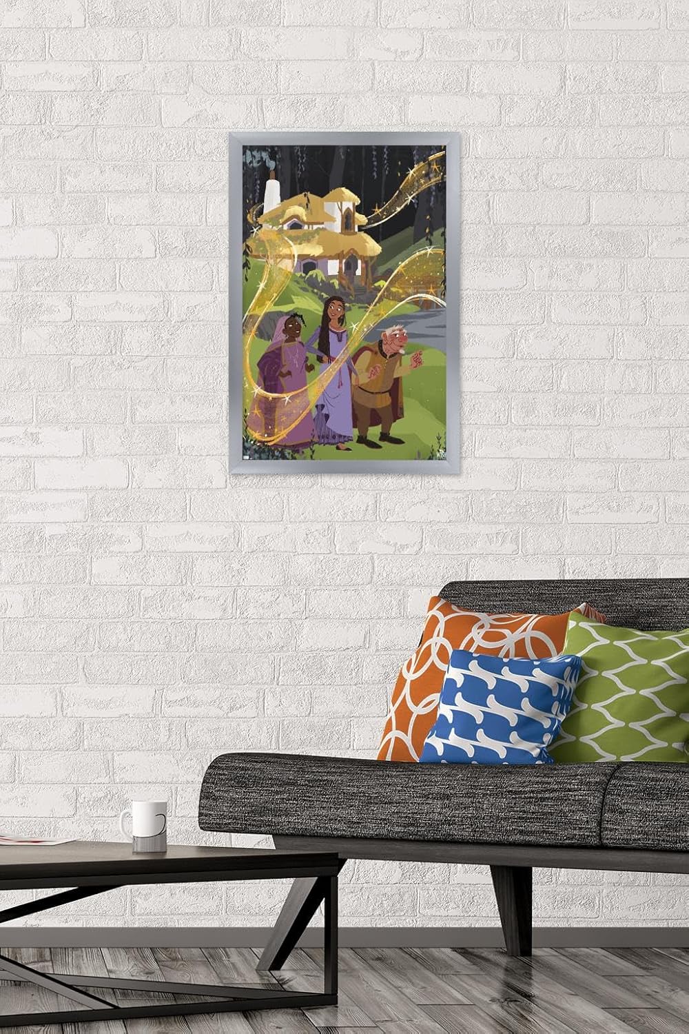 Trends International Disney Wish – Póster de collage 1 (familiar), 14.72 x 22.37 pulgadas, versión enmarcada en plata