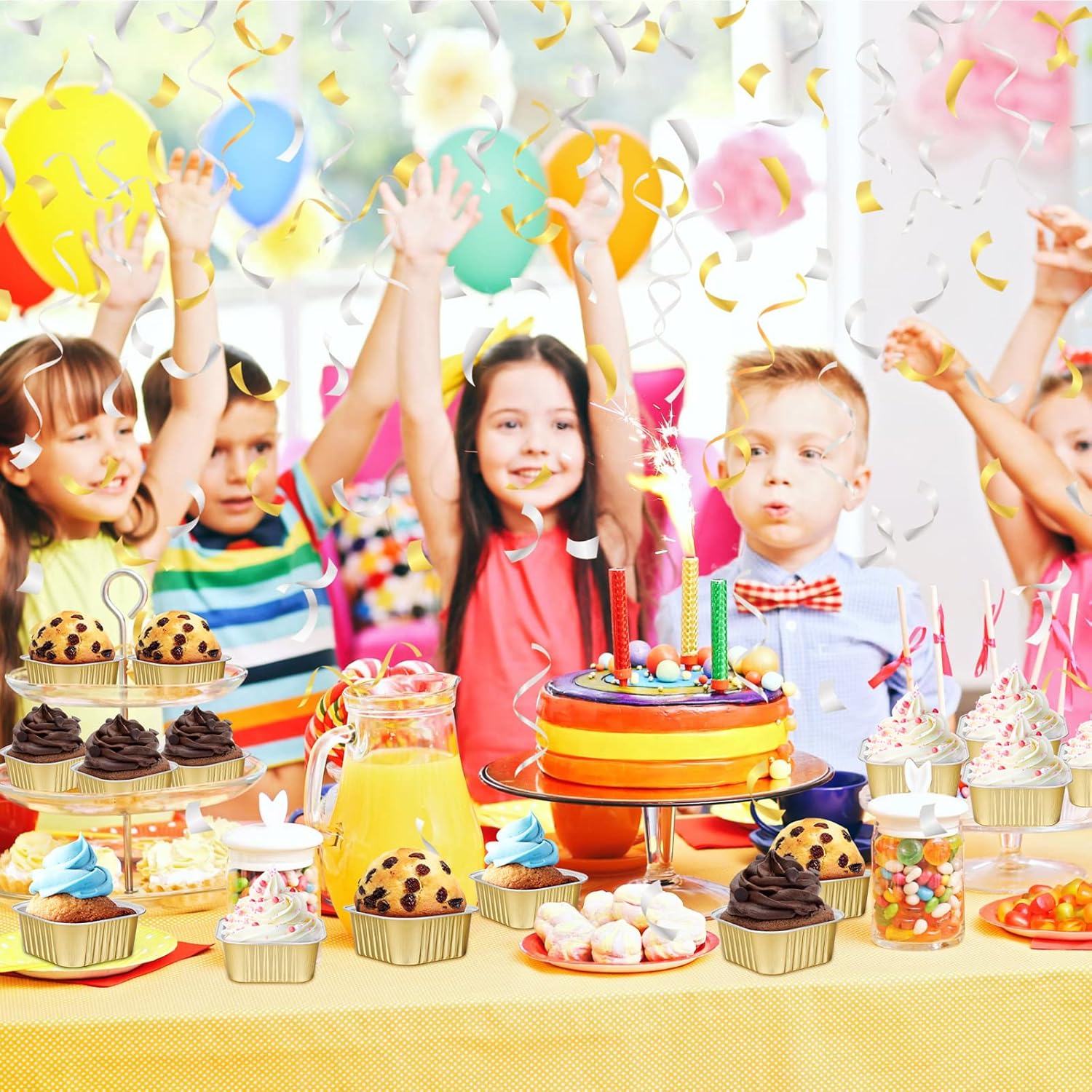 200 tazas de papel de aluminio para hornear de 5 onzas con tapas, recipientes de papel de aluminio de 5.1 fl oz para cupcakes, moldes desechables,