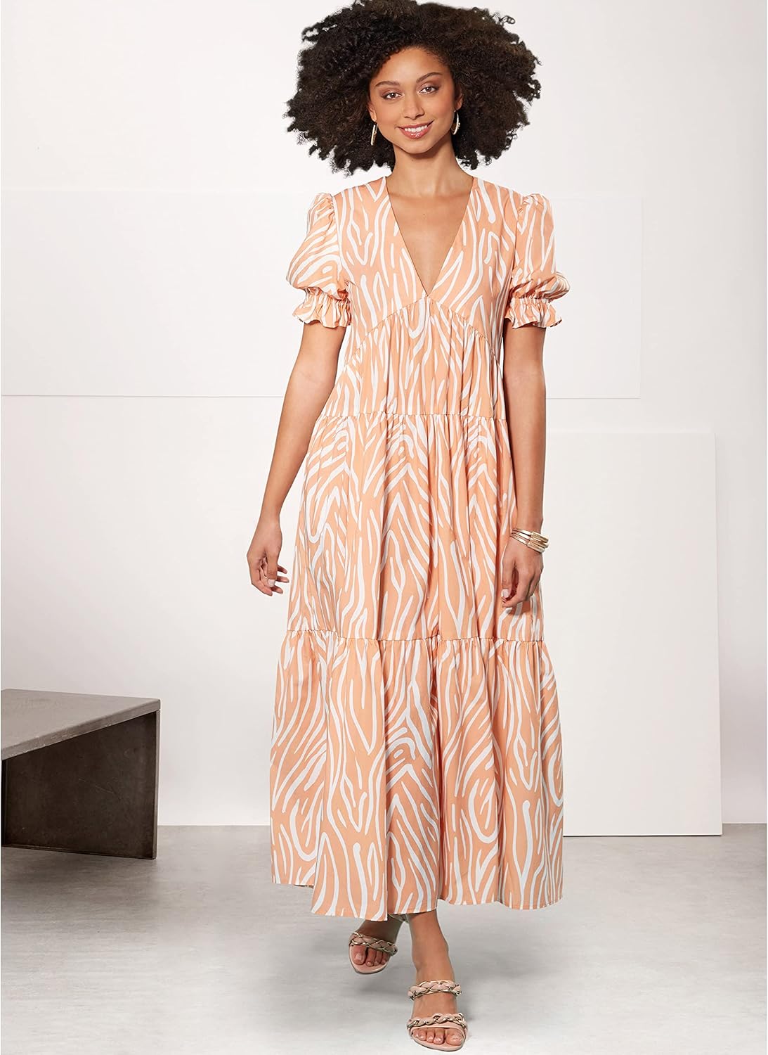 Simplicity Misses’ – Kit de patrón de costura para vestido imperio con cuello en V, código S9702, tallas 8-10-12-14-16, multicolor