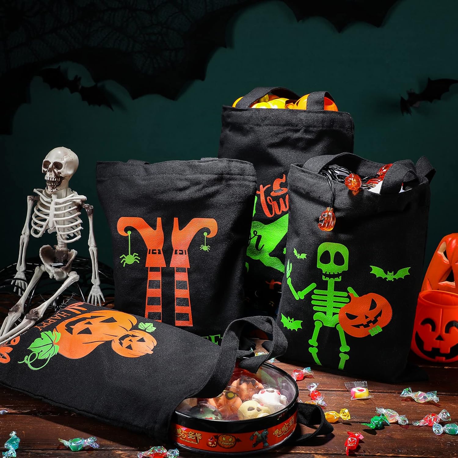 Chunful 4 bolsas de Halloween para dulce o truco, bolsas luminosas de lona para dulces de Halloween, grandes que brillan en la oscuridad, para