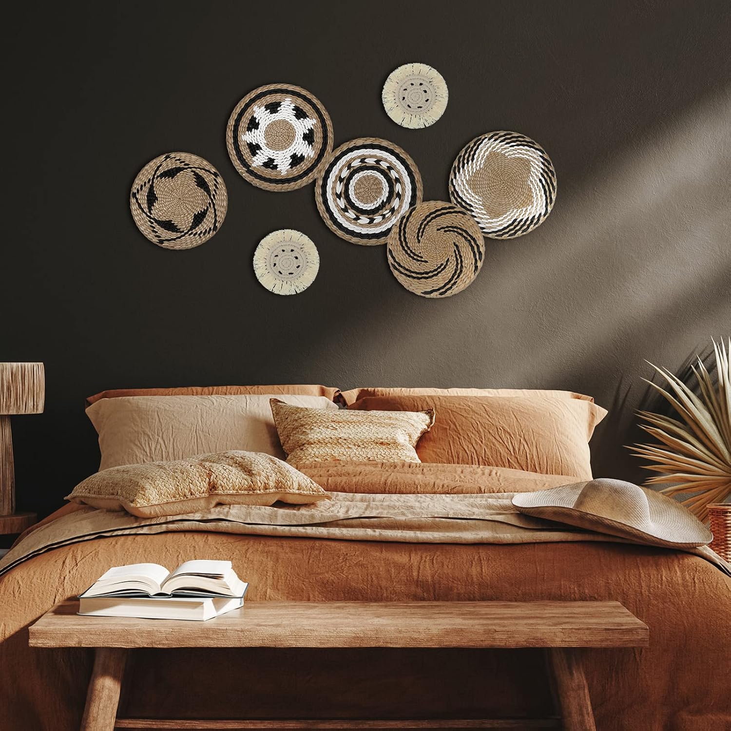Glenmal Juego de 7 cestas de pared bohemias tejidas con diseño de junco, decoración de pared de ratán bohemio, decoración de pared rústica, hecha a