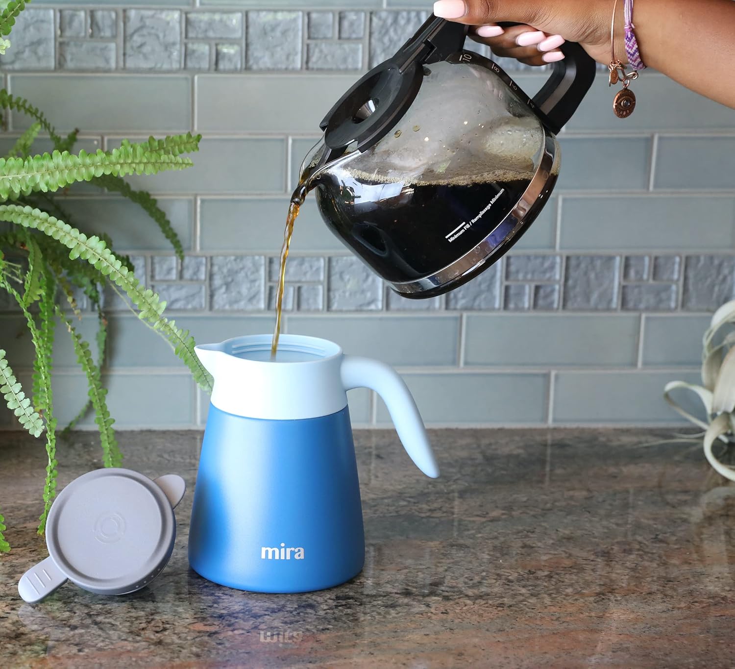 MIRA Servidor de jarra de café aislado, dispensador de café de acero inoxidable, 27 oz (27.1 fl oz), azul rey