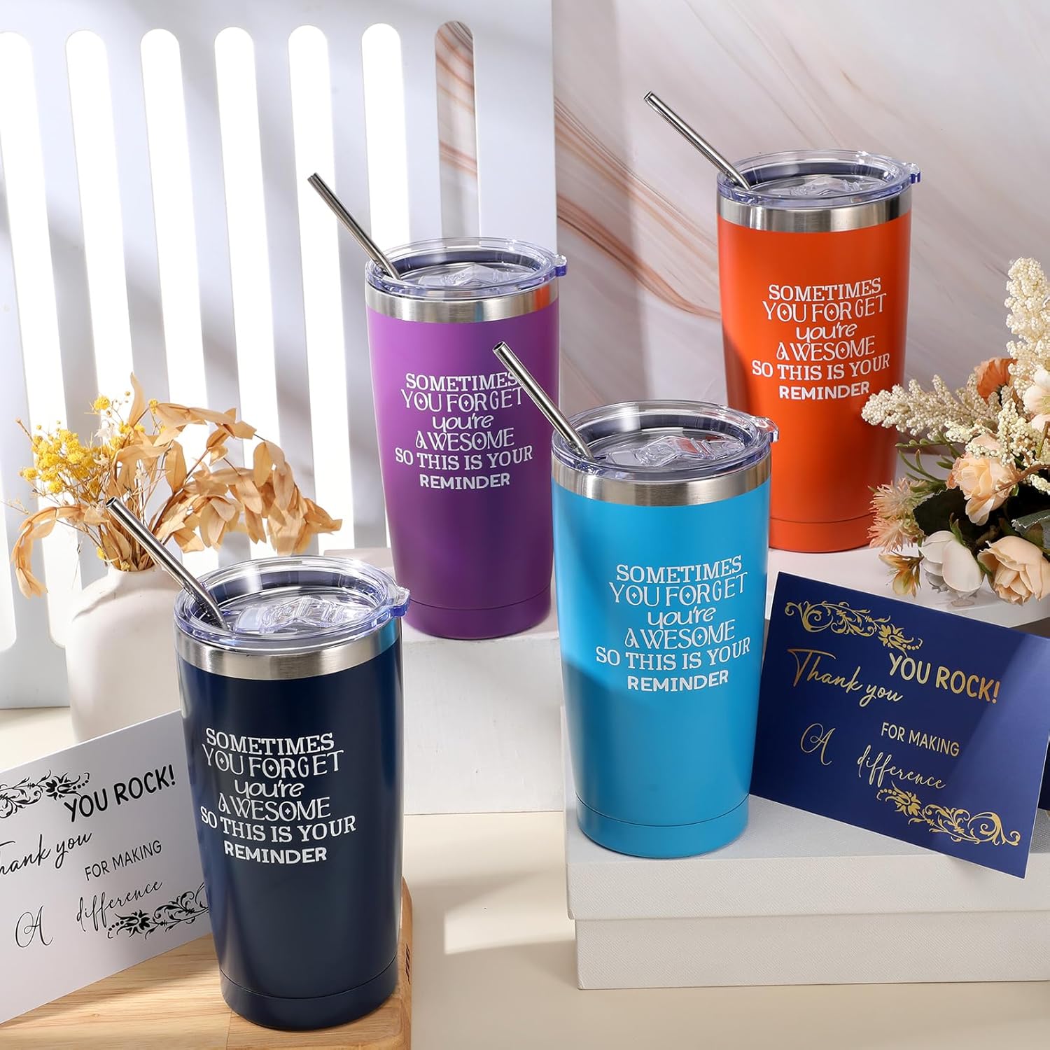 Uiifan 8 juegos de regalos de agradecimiento, vaso de viaje de acero inoxidable aislado de 20 onzas con tapa, pajita, llavero inspirador de
