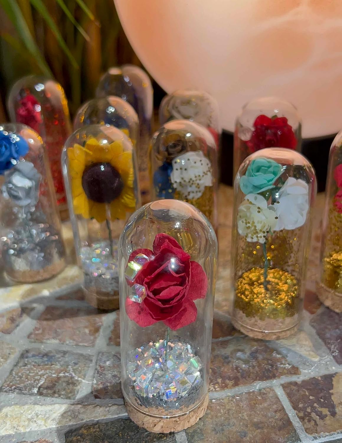 CATABUBU Suministros de decoración de fiesta de boda con cuentas blancas y rosas rojas, 11 piezas de bestia de belleza, regalos de recuerdo,