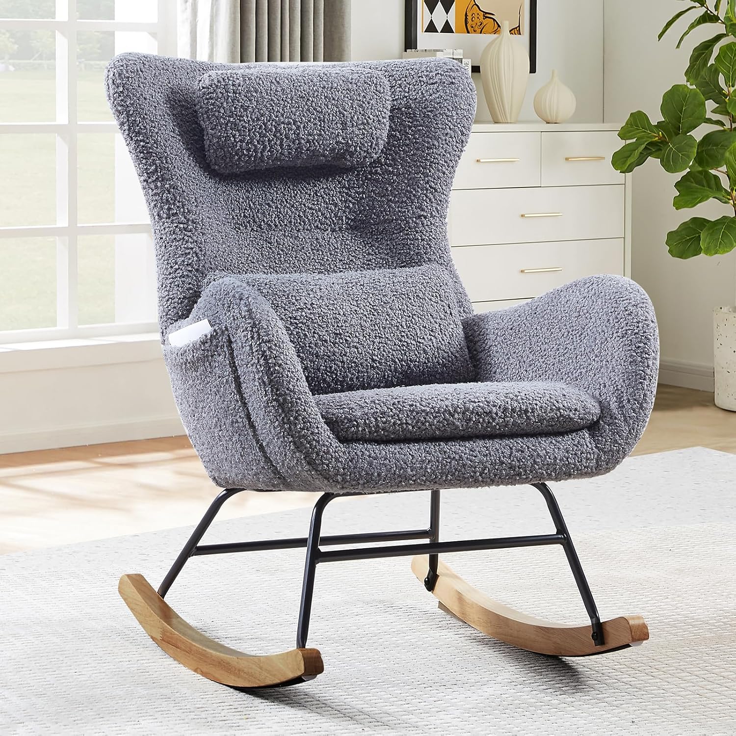 NIOIIKIT Mecedora para guardería, mecedora tapizada de peluche con reposacabezas y almohada lumbar, respaldo alto con bolsillo lateral, cómodo