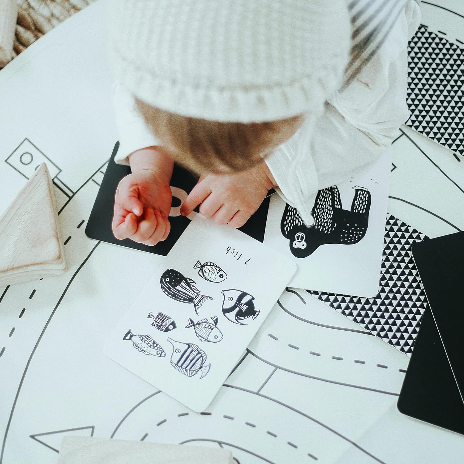 Wee Gallery Juego de tarjetas de números de bambú y números de la naturaleza, juguetes educativos de aprendizaje para bebés, niños pequeños, niños