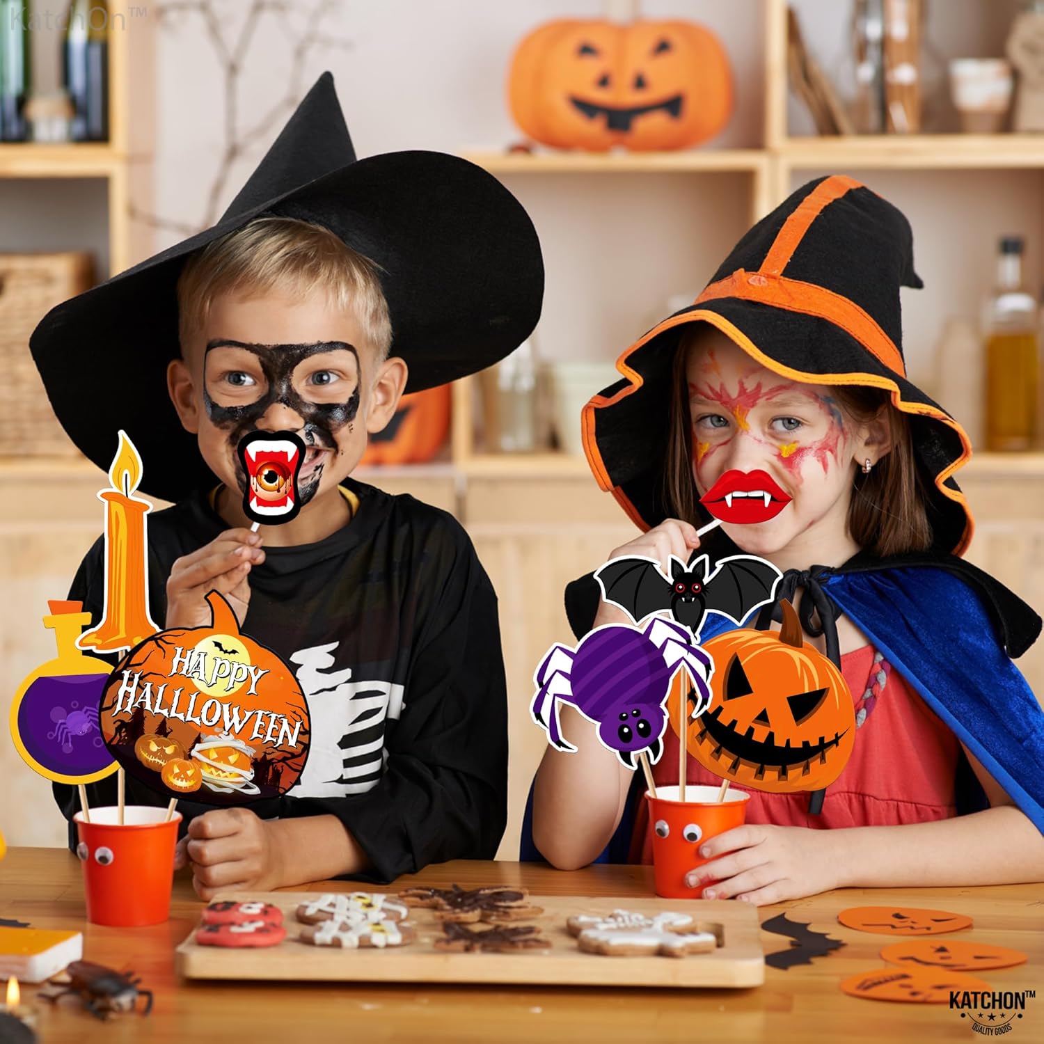 KatchOn, Accesorios aterradores para cabina de fotos de Halloween, paquete enorme de 36  Accesorios para fotos de Halloween  Accesorios de cabina de