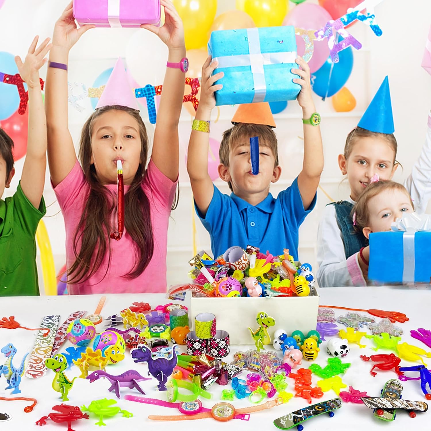 Surtido de 65 piezas de juguetes de fiesta para recompensas de aula, juguetes a granel, juguetes de fiesta de cumpleaños, bolsas de regalo, caja del