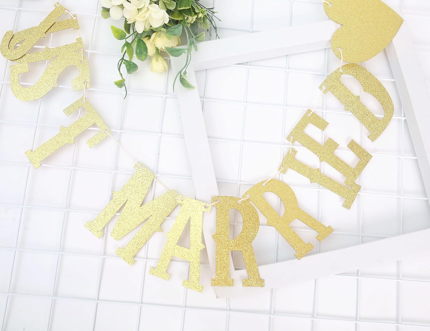 Banner dorado con purpurina de recién casado  Cartel de boda Just Married para decoración de despedida de soltera Just Married  Cartel de bandera