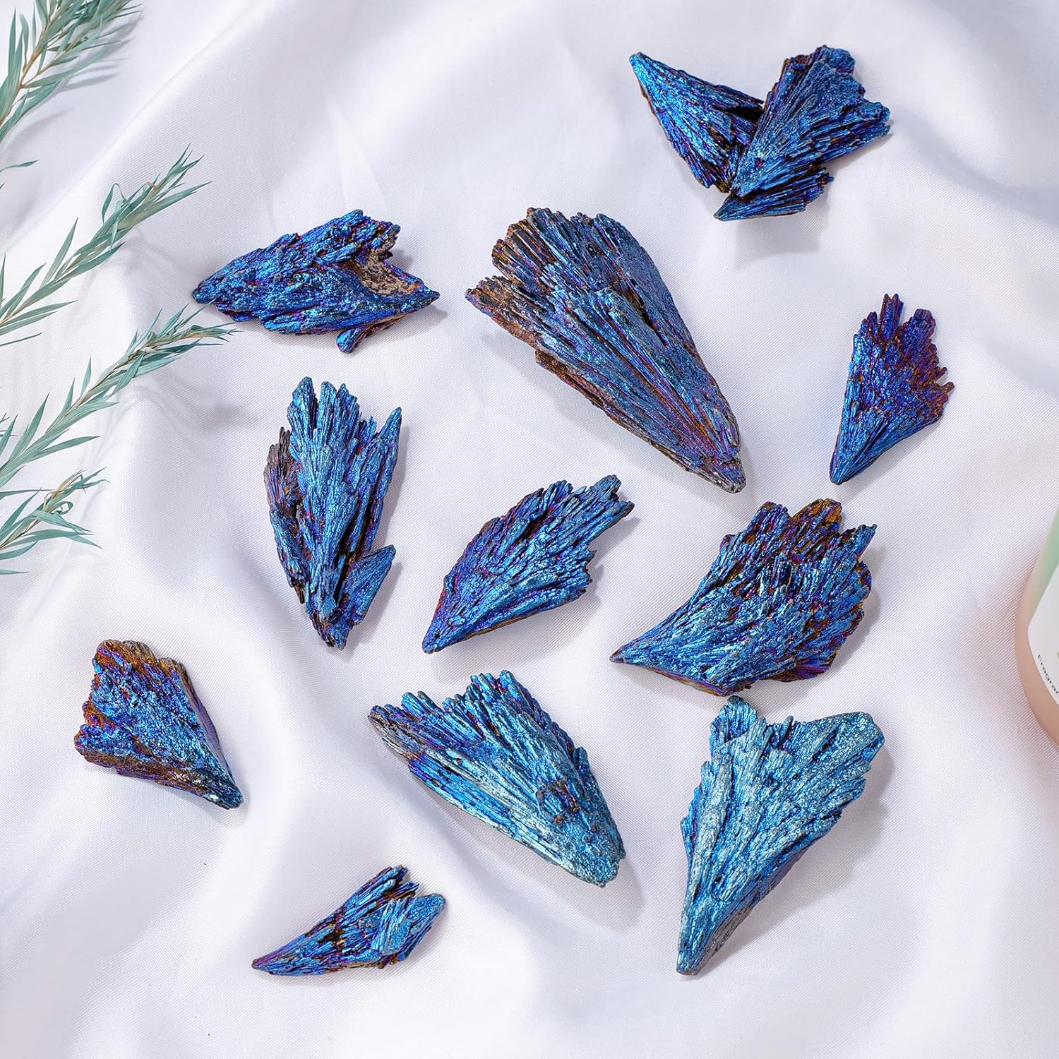 Natural Healing Black Tourmaline Raw Stone 2PCS Electroplate Blue Flame Irregular Forma de Pluma Protección Purificación Meditación Eliminación