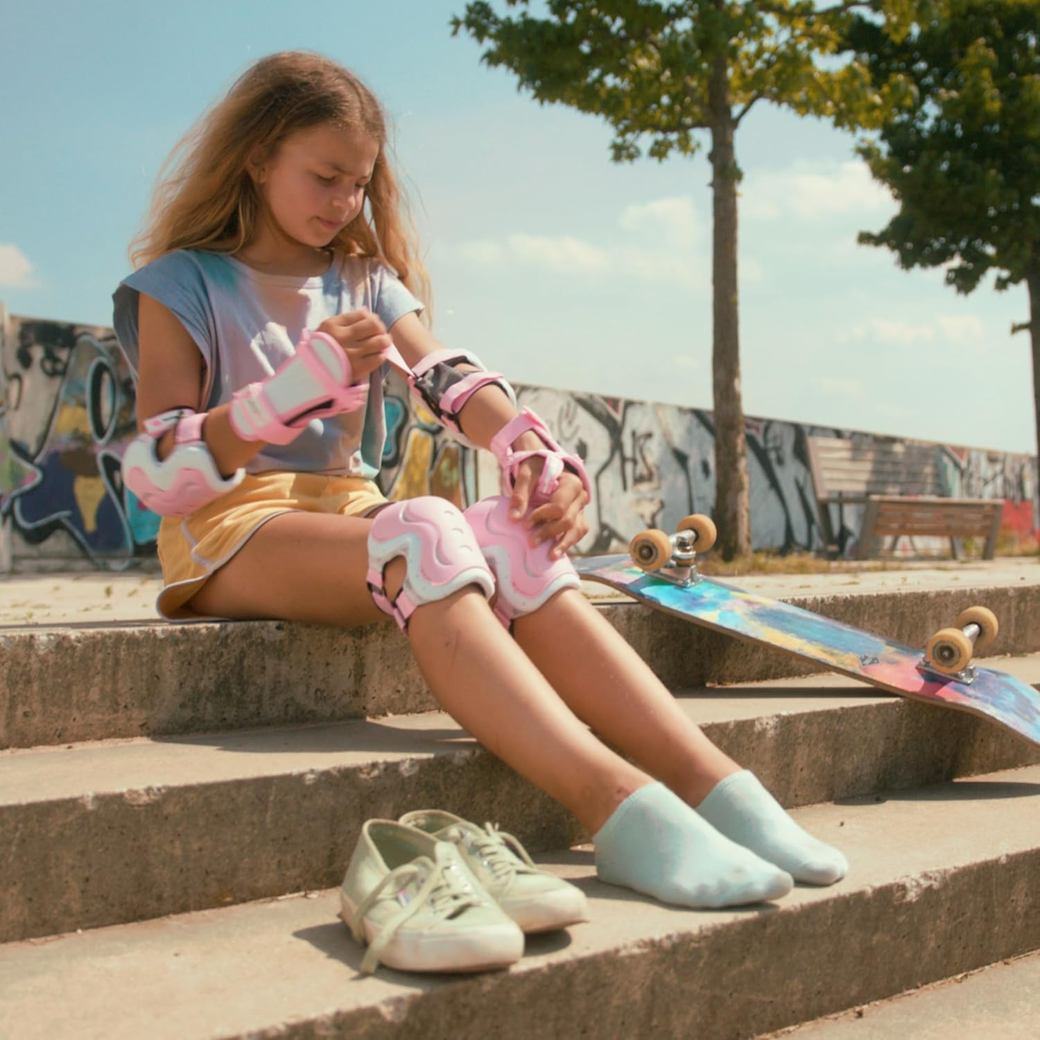 SKATEWIZ Juego de rodilleras y coderas para niños y muñequeras para patinaje sobre ruedas 6 piezas, equipo de protección para adultos y niños,