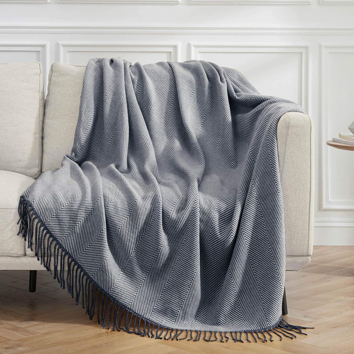 VEEYOO Manta azul marino, ligera, extra suave, para sofá, decoración de borlas, manta de punto para dormitorio, oficina, regalo, manta de viaje de