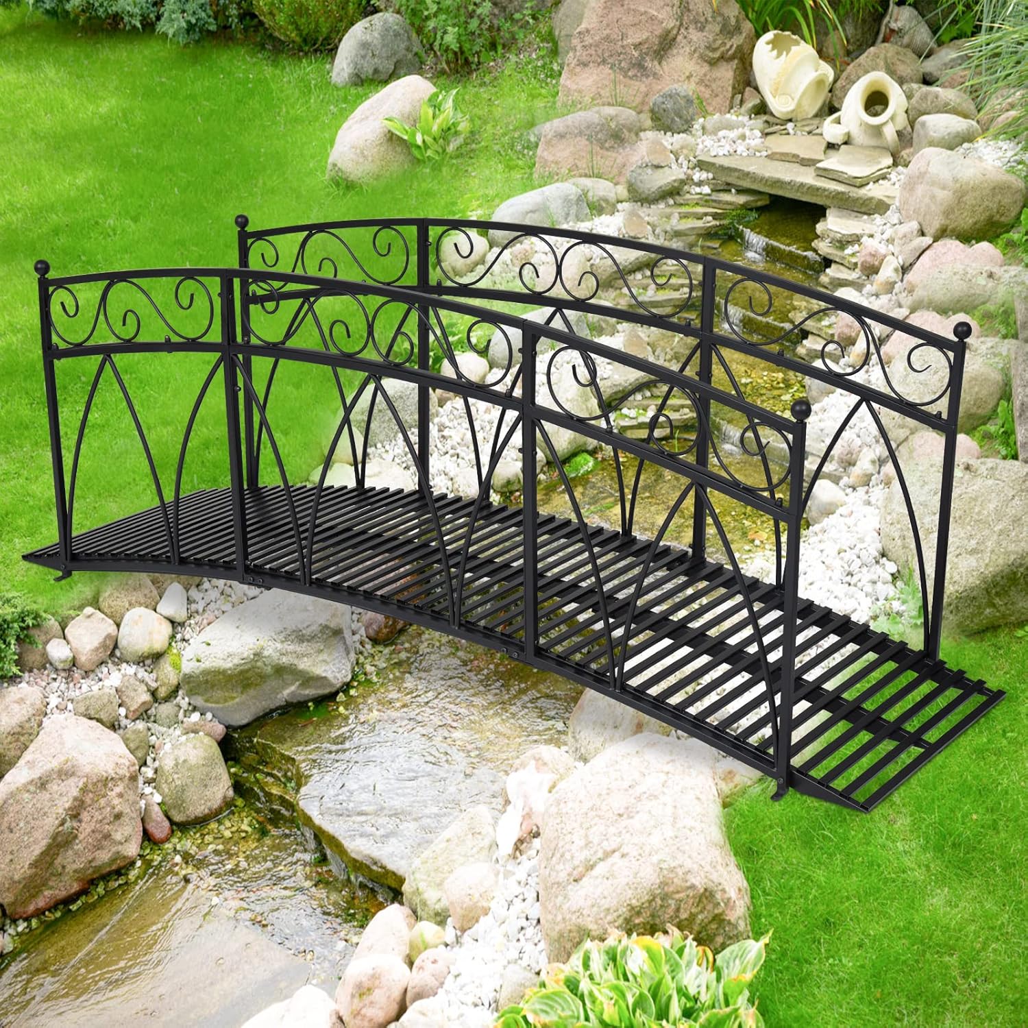 Puente de jardín de metal de 8 pies con carriles laterales con patrones de seguridad, puente de arco de hierro decorativo para exteriores, puente