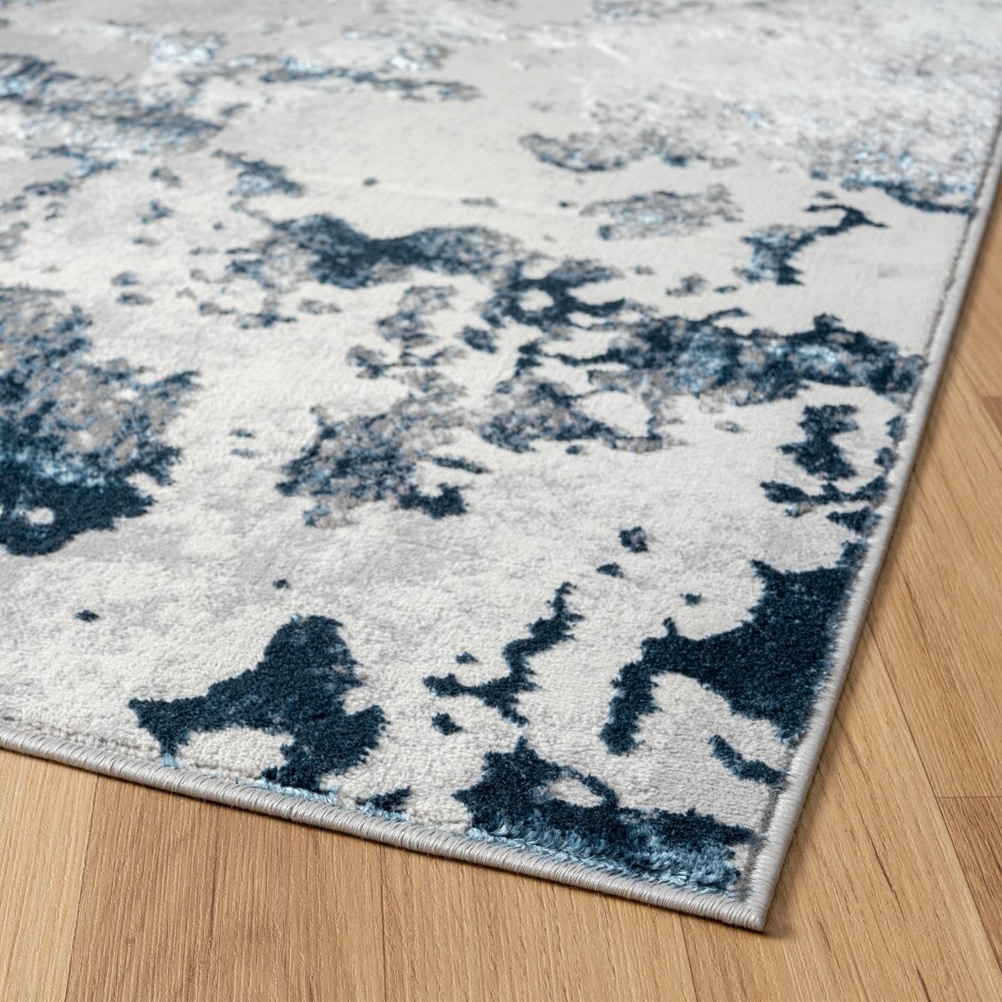 LUXE WEAVERS Chelsea Collection 7337 – Alfombra abstracta moderna de 5 x 7 pulgadas, color azul