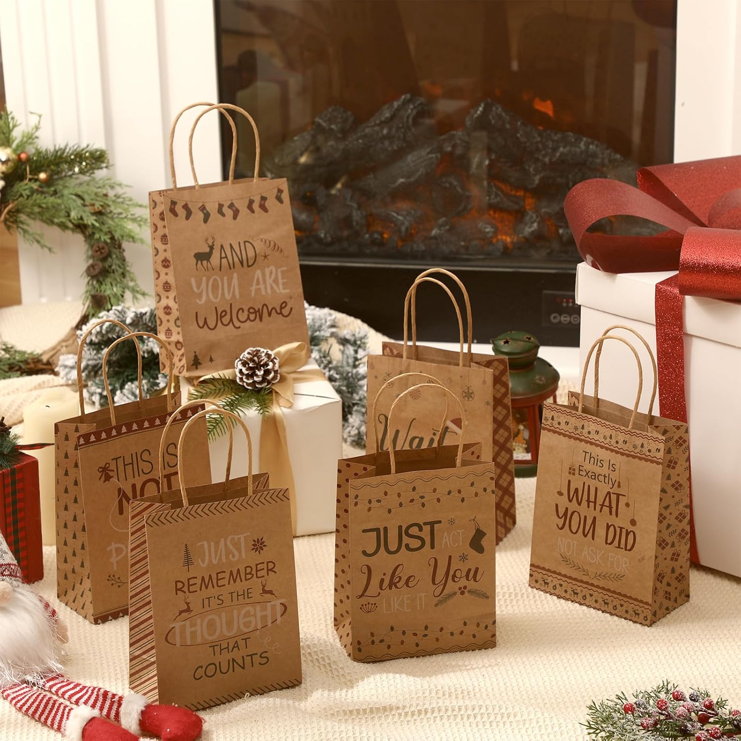 Tenceur 24 bolsas de regalo de Navidad con texto divertido a granel, bolsas de papel para fiestas de Navidad con asas, bolsa de regalo de papel