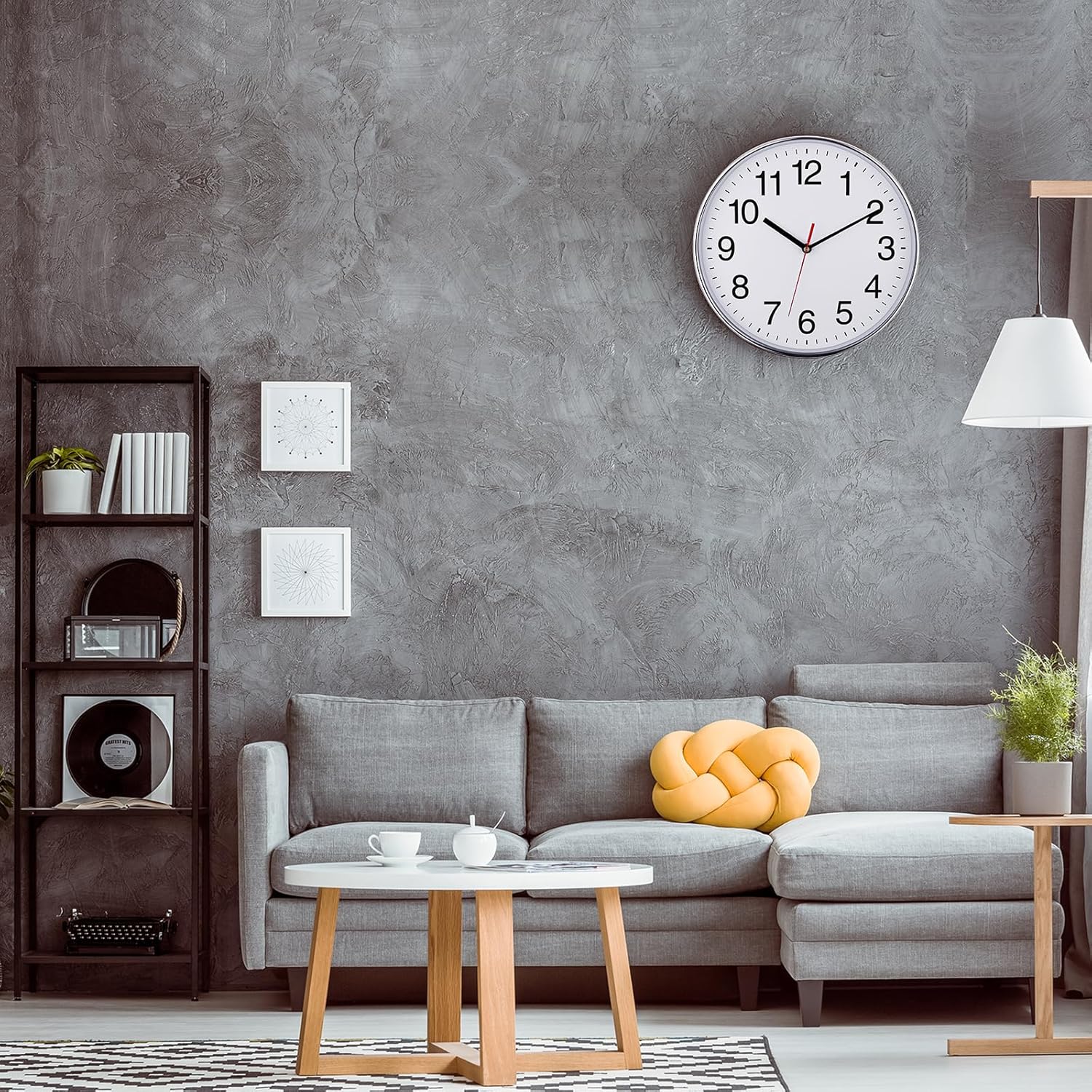 Plumeet Reloj de pared silencioso  Reloj de pared negro de cuarzo sin tictac de 10 pulgadas  Reloj de pared de diseño simple para decoración de sala