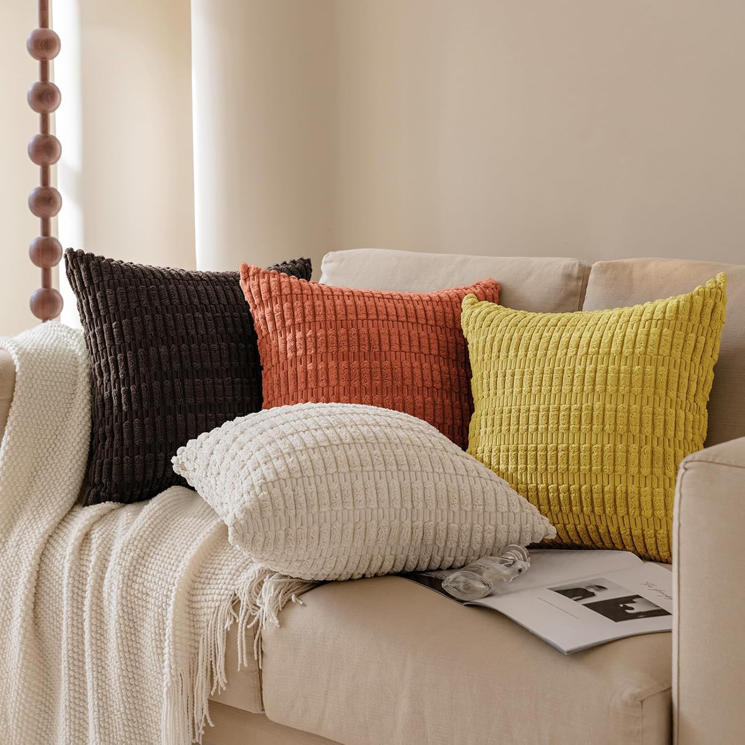 Softalker Juego de 4 fundas de almohada de pana suave a rayas bohemias de 16 x 16 pulgadas, fundas decorativas modernas para sofá, dormitorio, sala