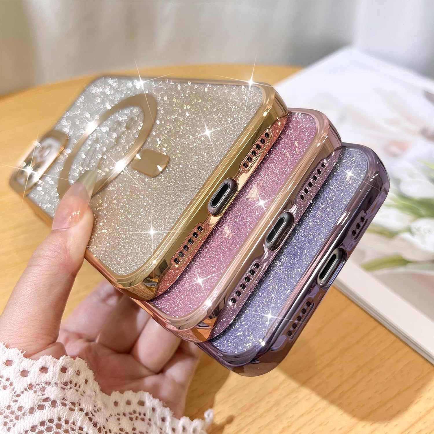 Fiyart Funda compatible con iPhone 12, compatible con MagSafe Love con protección de cámara, transparente, purpurina magnética para mujeres y niñas,
