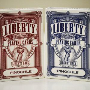Liberty Pinochle – Juego de 4 cartas estándar Liberty Pinochle – Juego de 4 cartas estándar