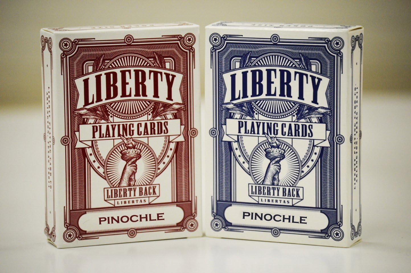 Liberty Pinochle – Juego de 4 cartas estándar