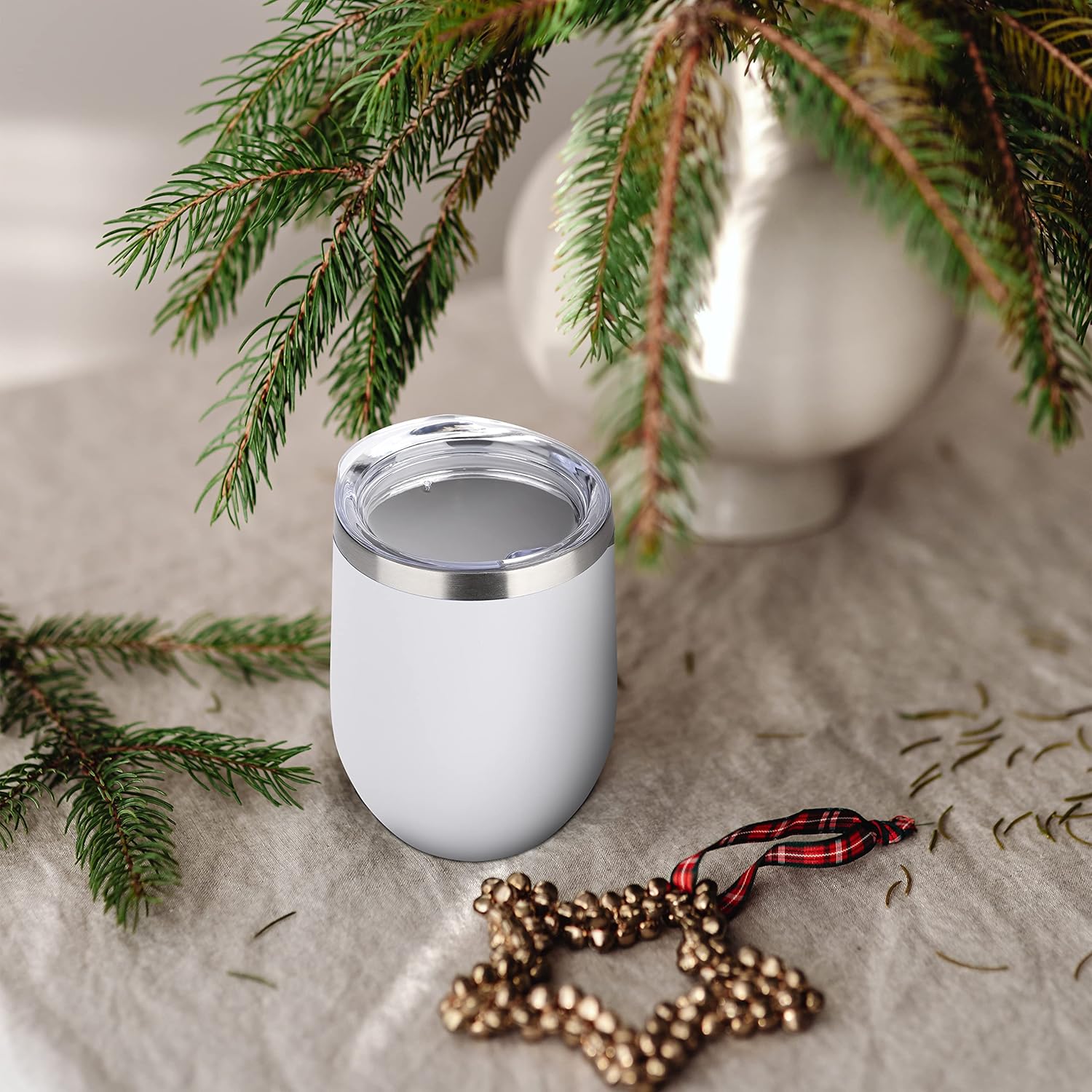 DOMICARE – Vaso de vino de 12onzas con tapa, hecho de acero inoxidable con aislamiento al vacío de doble pared, paquete de 1 unidad, color blanco
