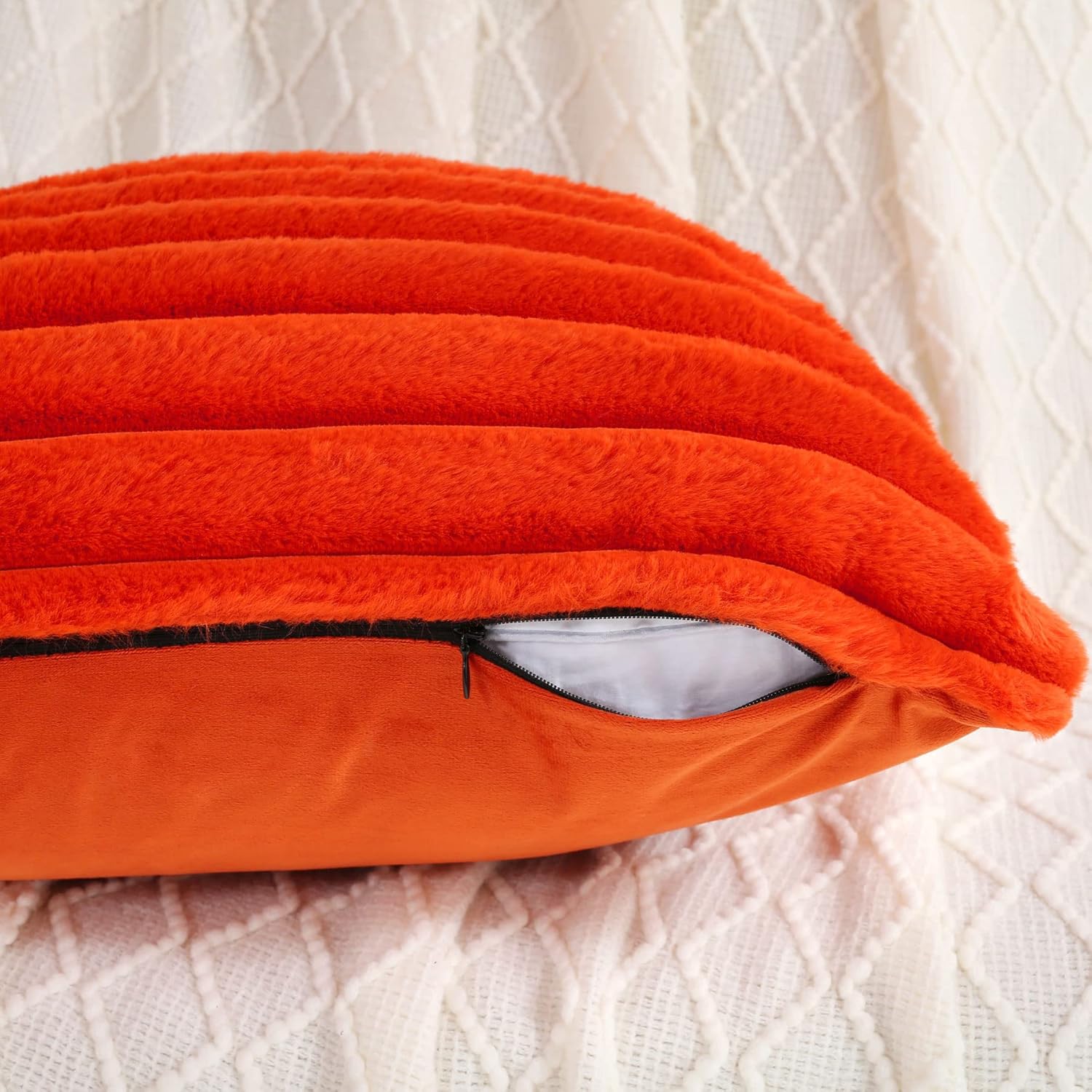 FUTEI – Juego de 2 fundas de almohada decorativas con rayas de color naranja quemado, 26 x 26 pulgadas, cuadradas y primaverales, piel sintética de