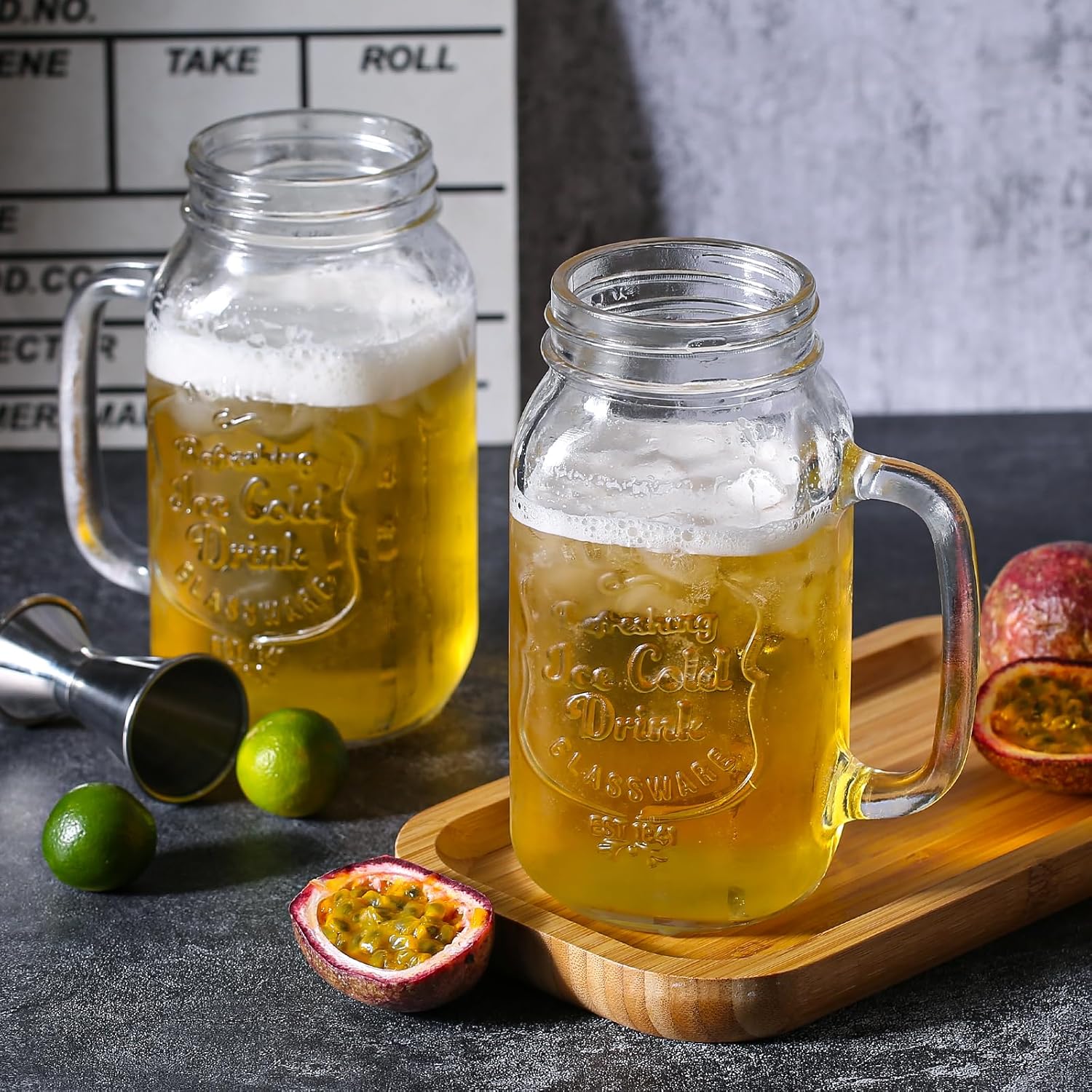 cosnou Vasos de 24 onzas para bebidas de fiesta, materiales y frascos con mango cómodo, fácil de limpiar en el lavavajillas, paquete de 4