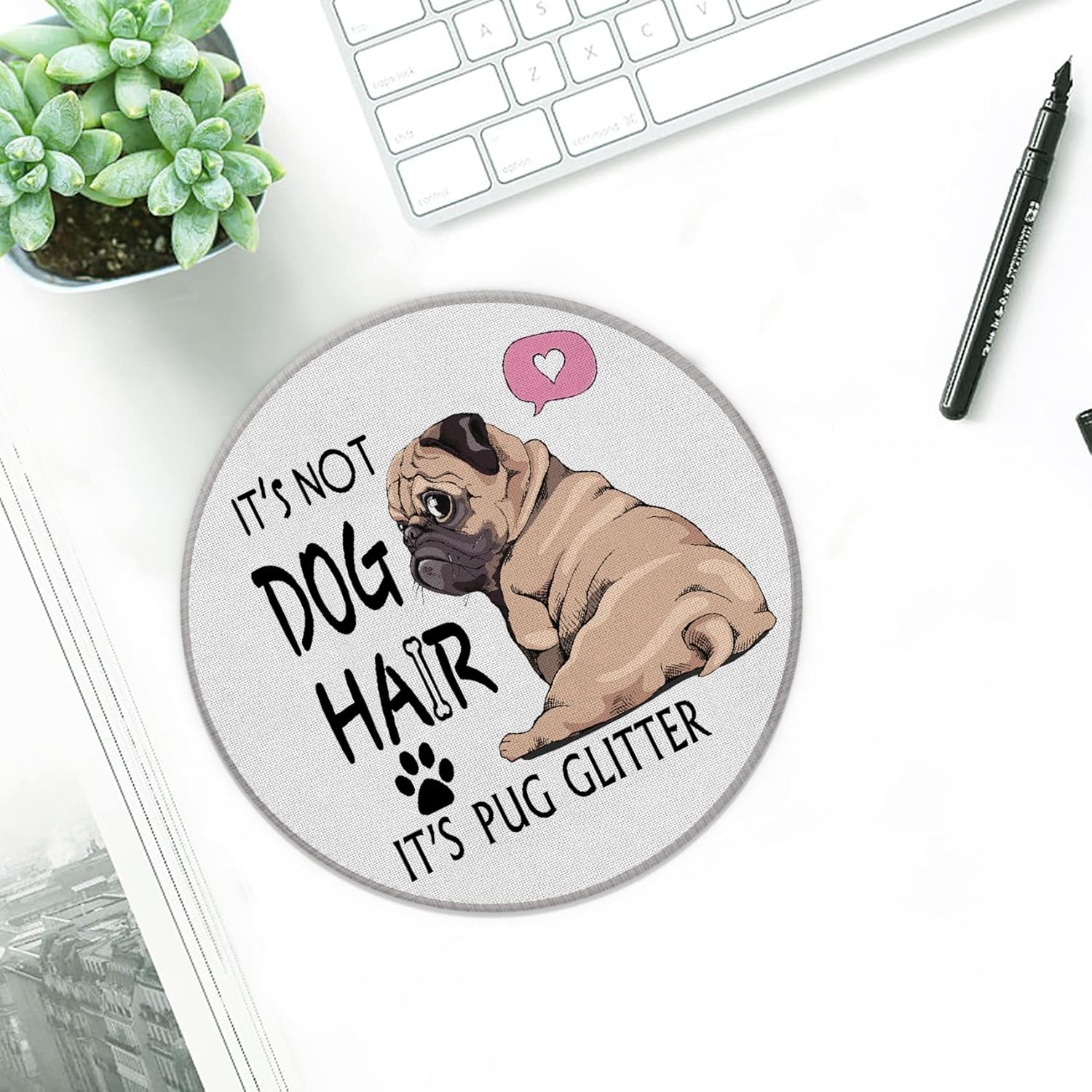 Alfombrilla de mouse con diseño de carlino con purpurina It’s Not Dog Hair It’s Pug con purpurina, impermeable, pequeña, redonda, divertida, de 7.9