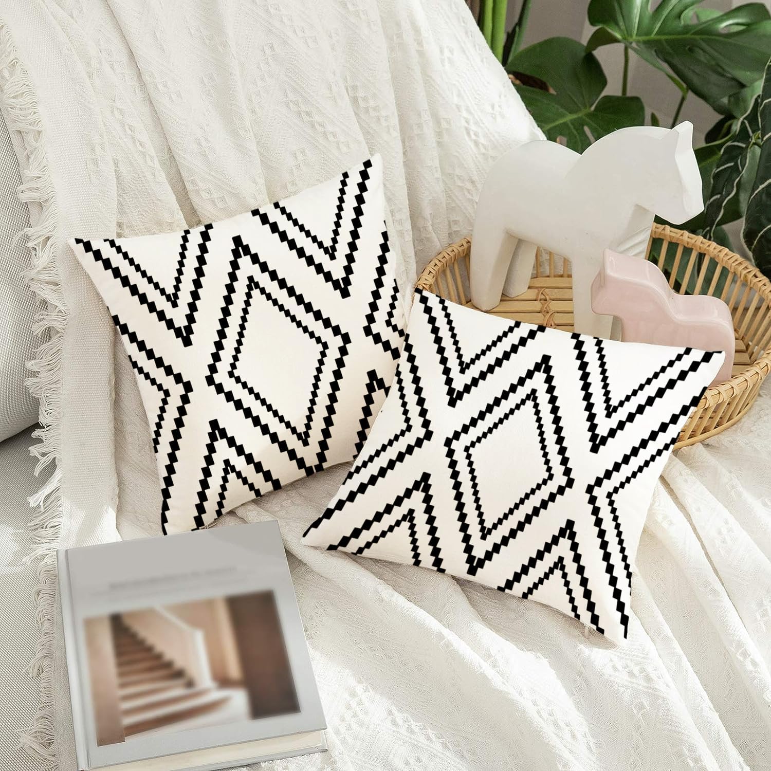 Juego de 2 fundas de almohada de 18 x 18 pulgadas, mezcla de poliéster azteca de color blanco, cuadradas, decorativas, para sofá, cama (18 x 18
