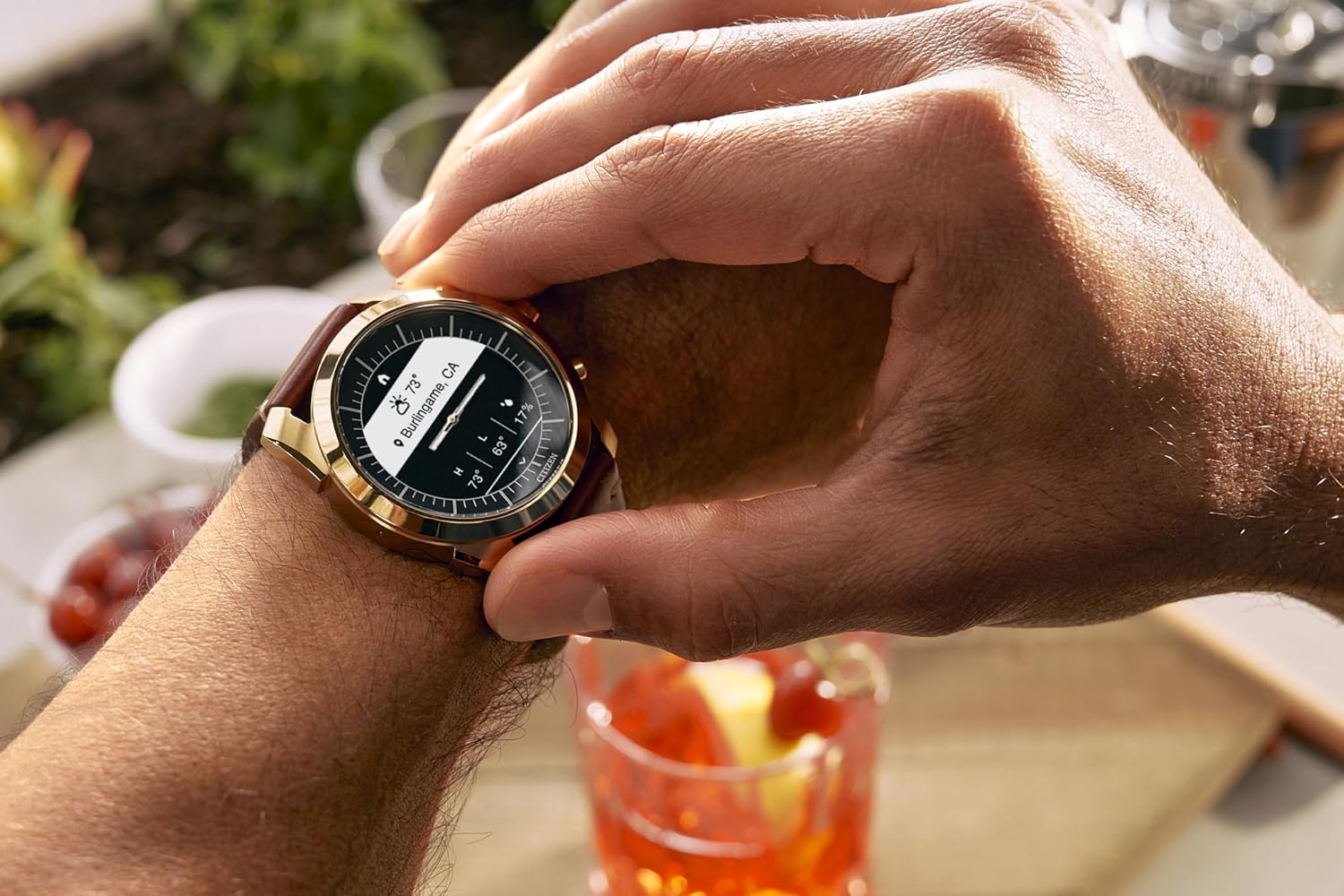 Citizen Reloj inteligente CZ con aplicación de bienestar YouQ con IBM Watson AI y investigación de la NASA, pantalla personalizable en blanco y