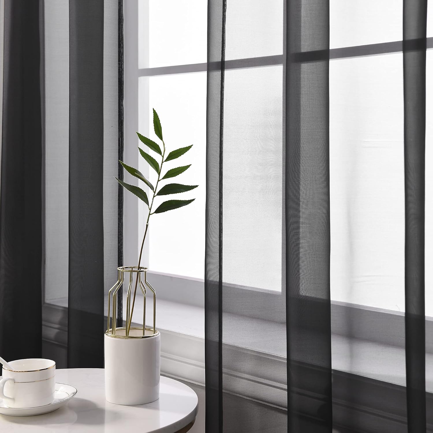 RAIN CITY Cortinas traslĂșcidas de gasa negra para dormitorio de 63 pulgadas de largo, 2 paneles con bolsillo para cortinero, cortinas para ventana