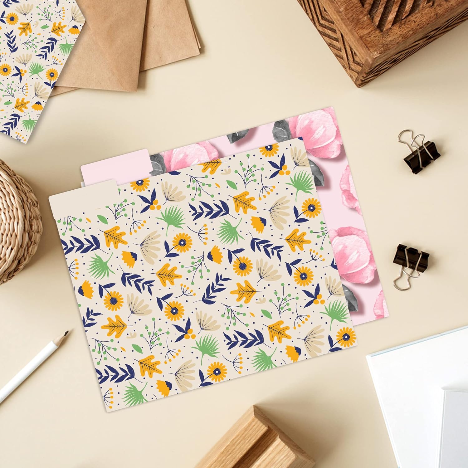 BEE brand Paquete de 12 carpetas de archivos decorativas, bonitas carpetas florales para archivos de negocios y oficina, bonitas carpetas de