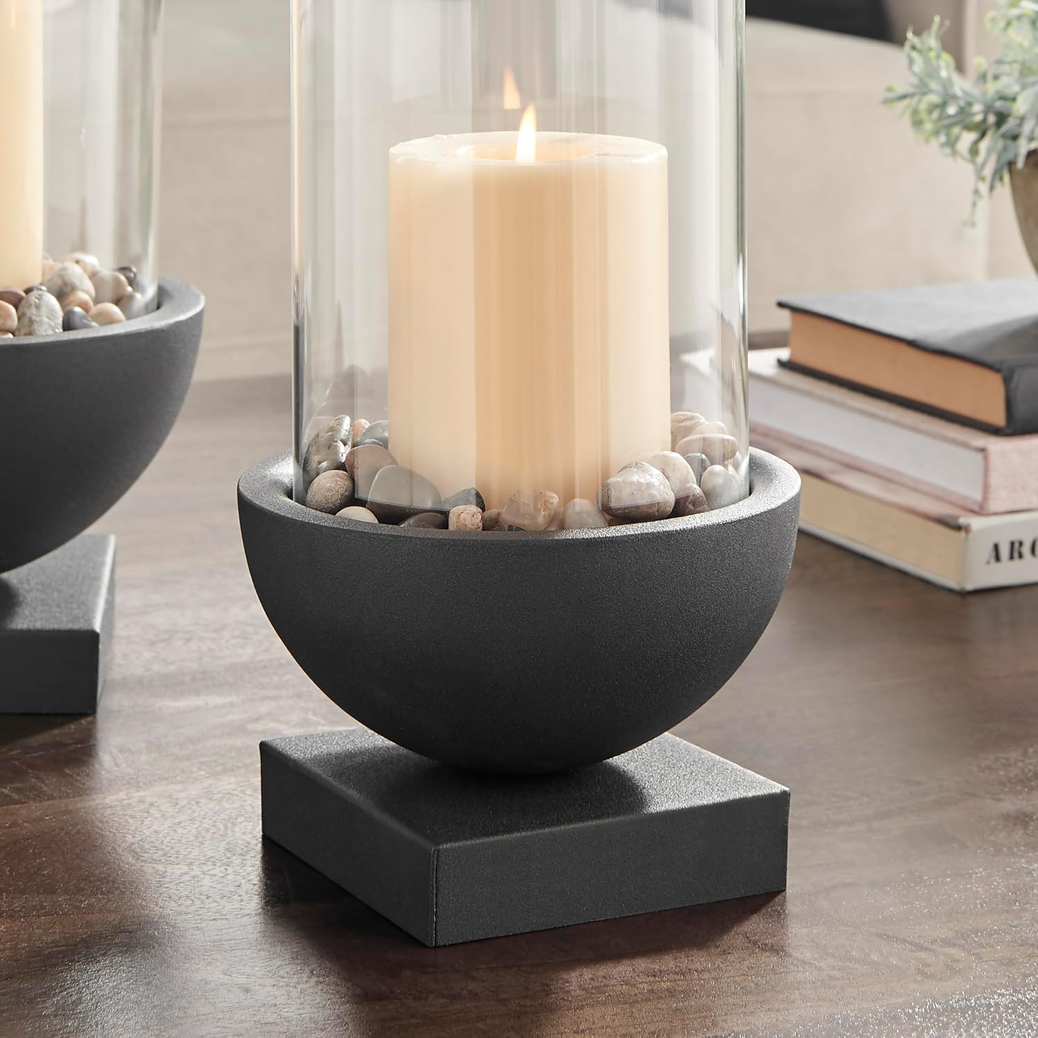 Danya B. Portavelas moderno de metal negro con pedestal y pilar de cristal (7 x 7 x 15.25 pulgadas, grande)