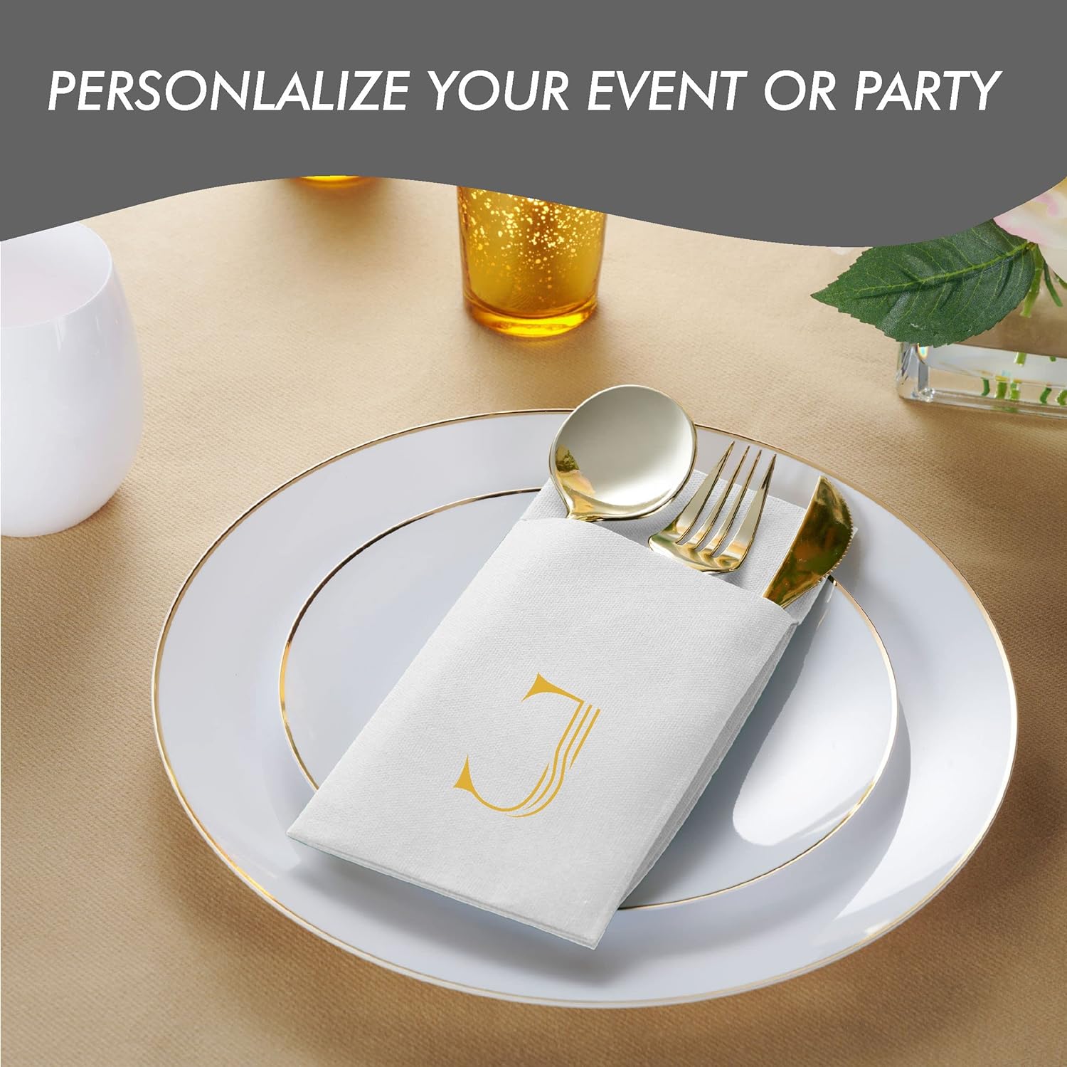Servilletas con monograma con bolsillo para cubiertos, paquete de 50 servilletas desechables de 16 x 16 pulgadas, papel de aluminio dorado con letra
