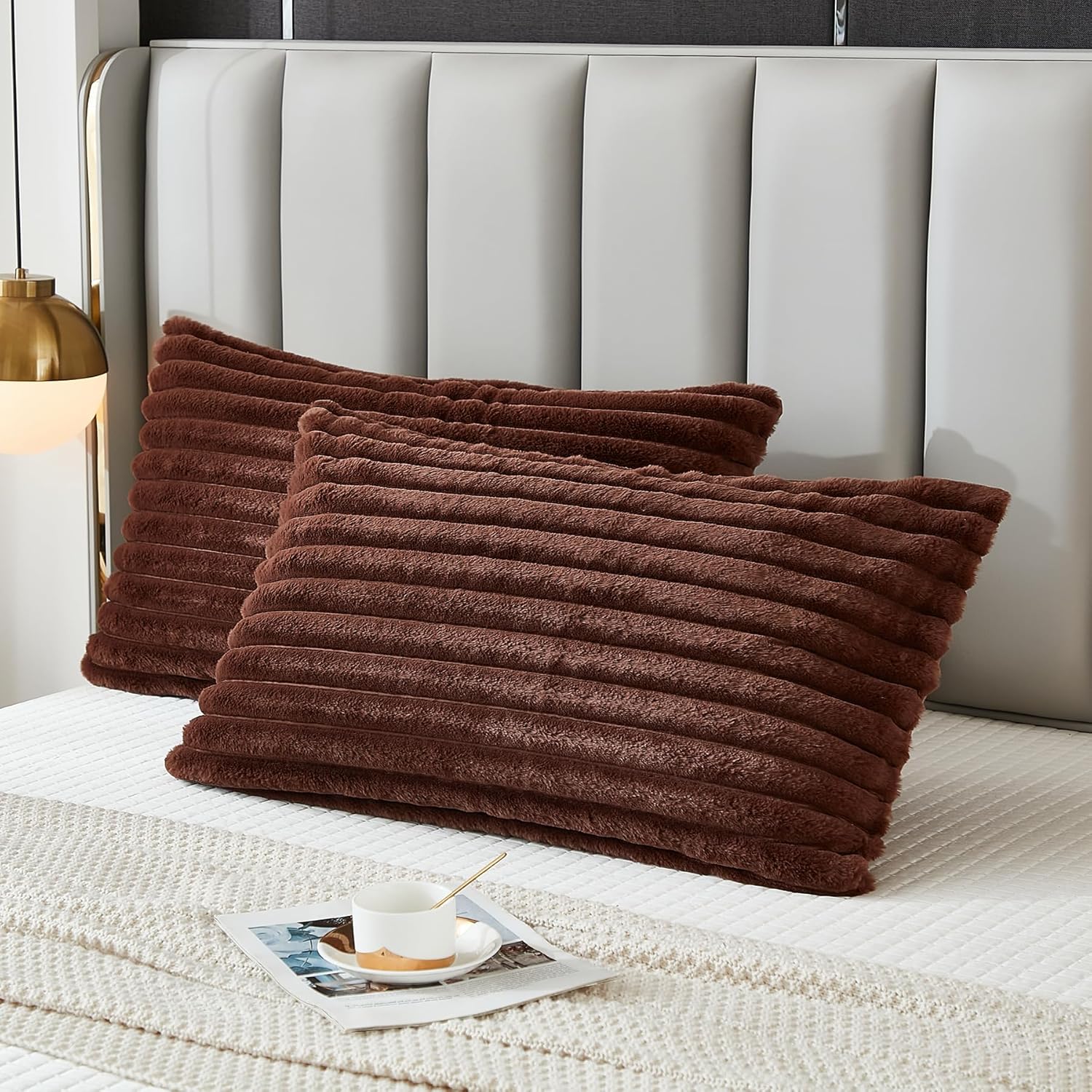 Uhamho Juego de 2 fundas de almohada rectangulares a rayas, fundas de cojín lumbares modernas, decorativas para el hogar, piel sintética de conejo,