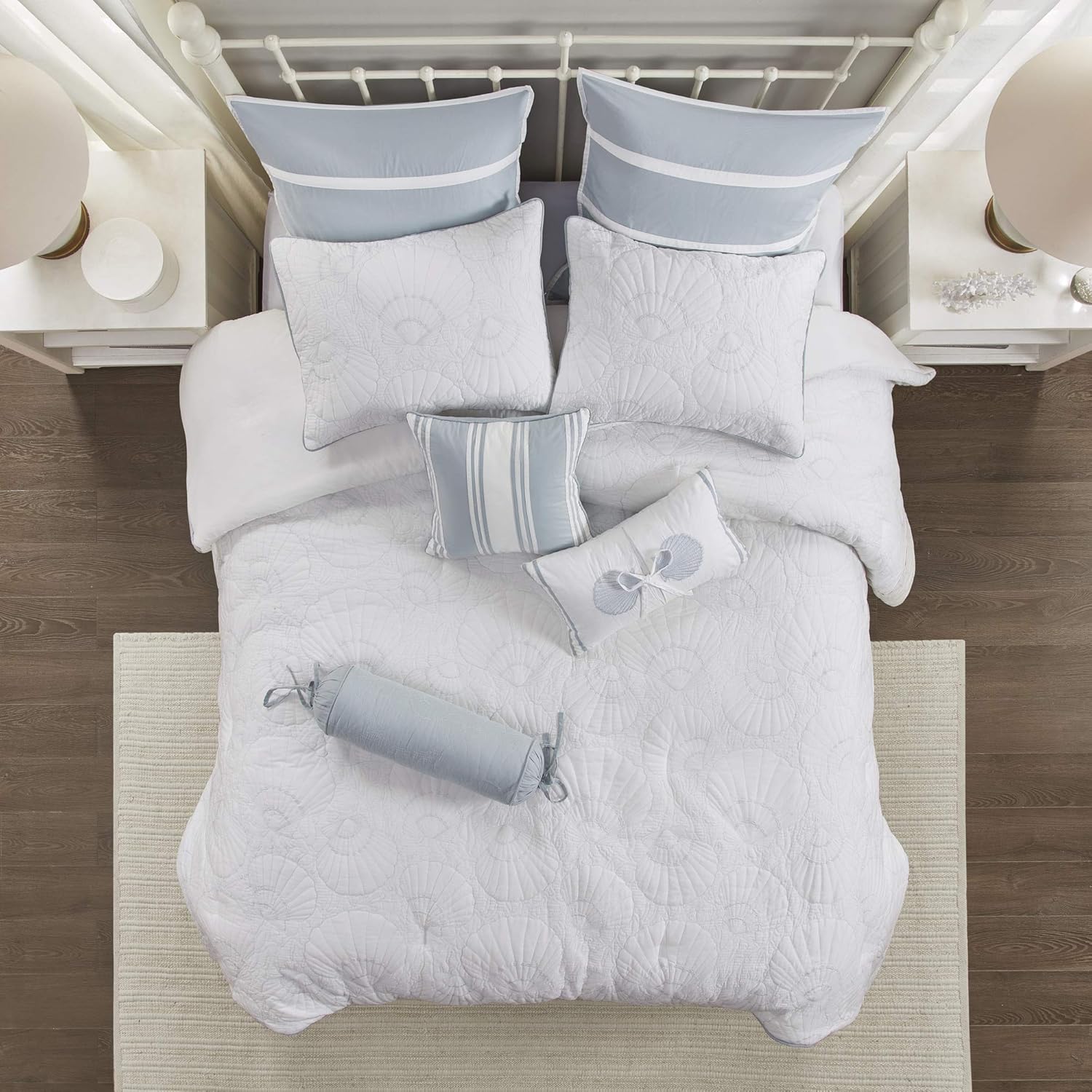 Harbor House Funda acolchada unisex Crystal Beach – Almohada azul euro de 26 x 26 pulgadas