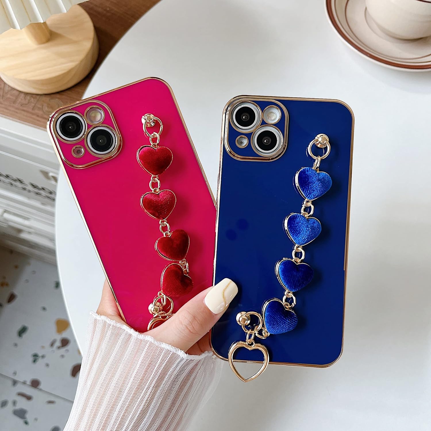 Caseative Pulsera de cadena con diseño de corazón chapado en amor, suave, compatible con iPhone, para mujeres y niñas (rosa, iPhone 13)